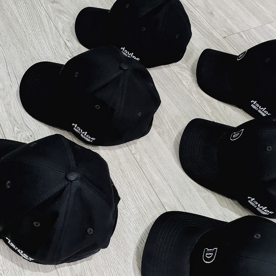 DSW Cap Symbol D