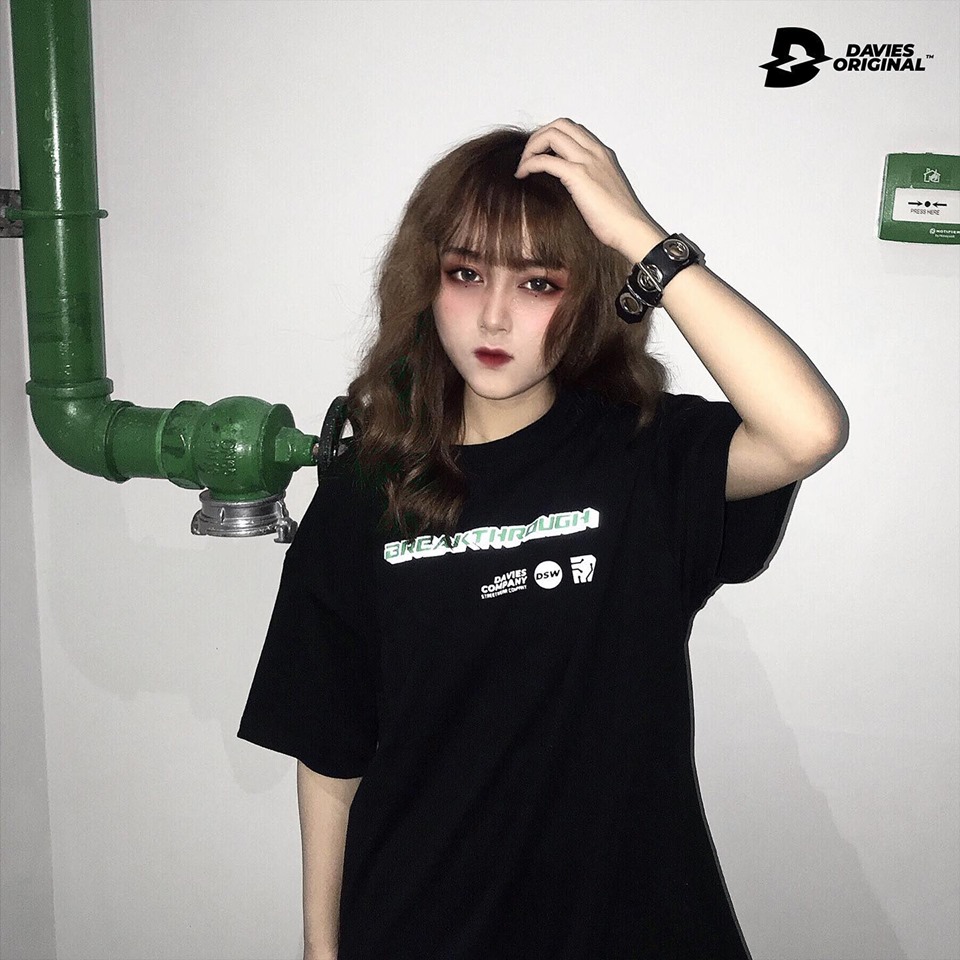 DSW Tee Breakthrough