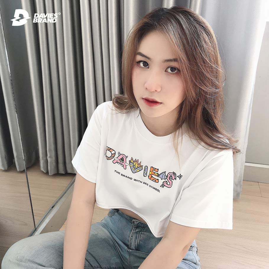 Áo croptop rộng local brand Davies - White D Cartoon Croptop DAVIES BRAND ® Áo croptop rộng local brand Davies - White D Cartoon Croptop DAVIES BRAND ®
