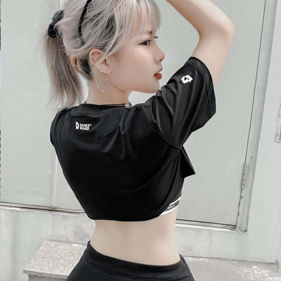 áo croptop rộng tay lỡ màu đen