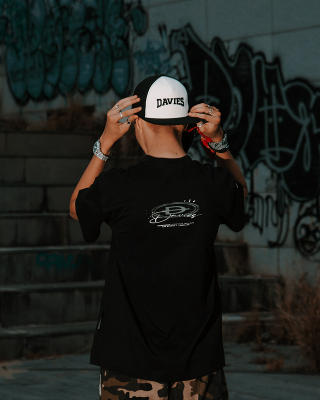 DSW Tee Fade