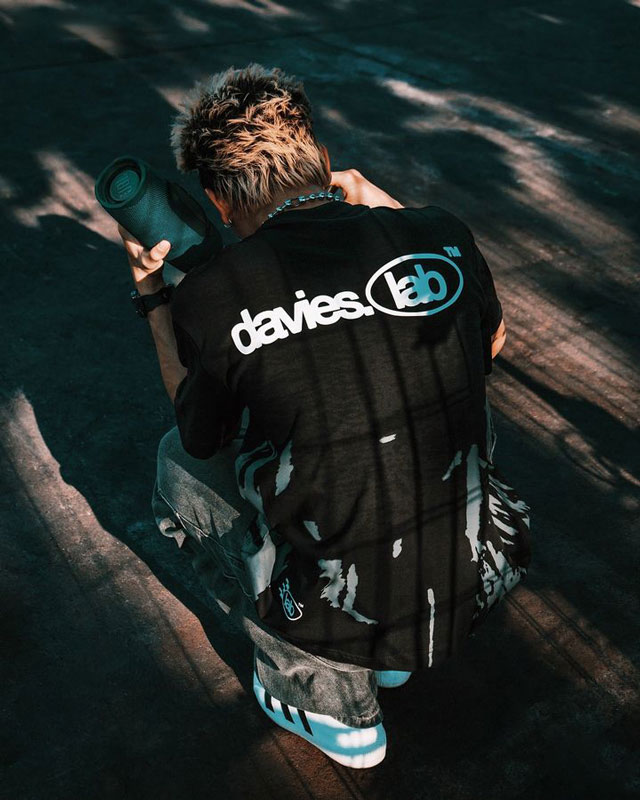 DSW Tee Illusion