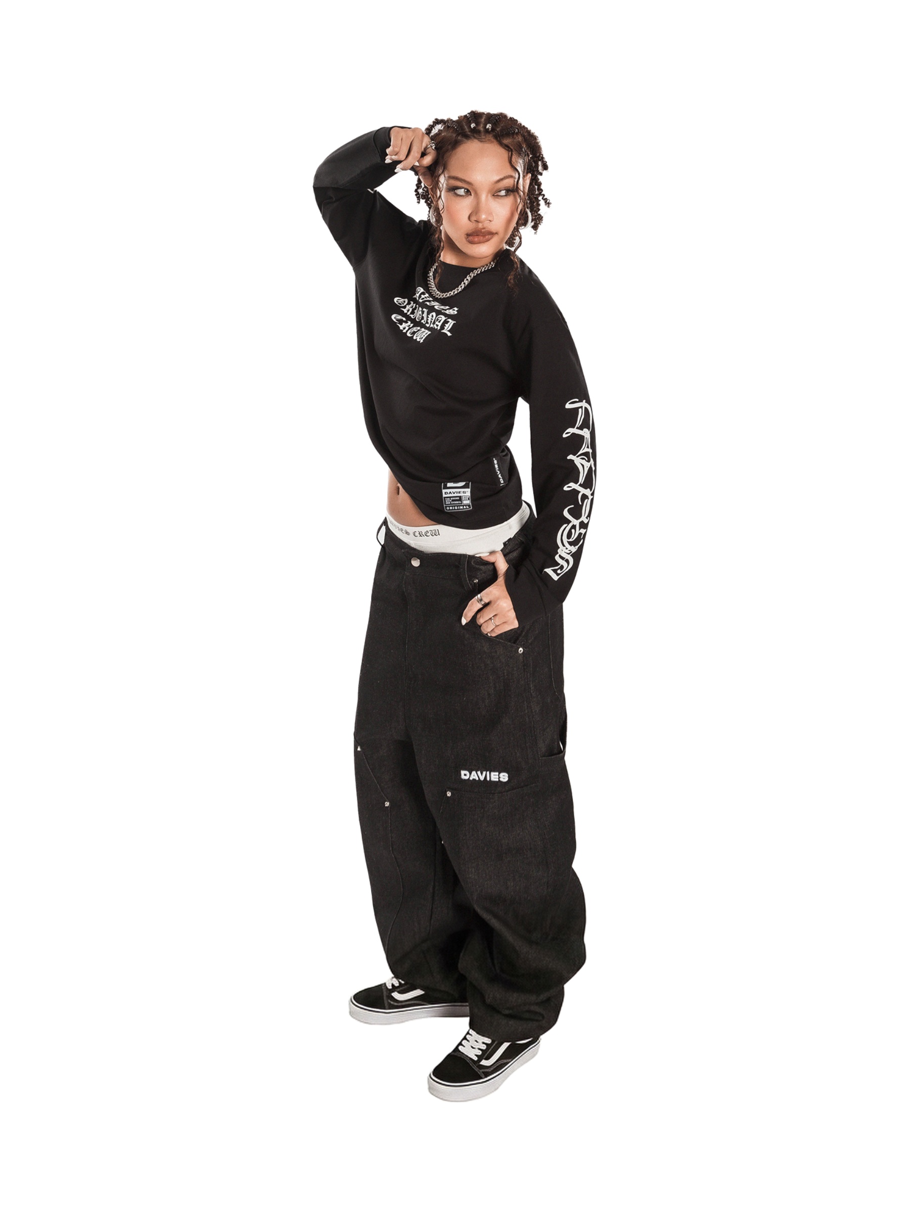 DSW Vesper Runes Regular Long Sleeve Tee - Đen