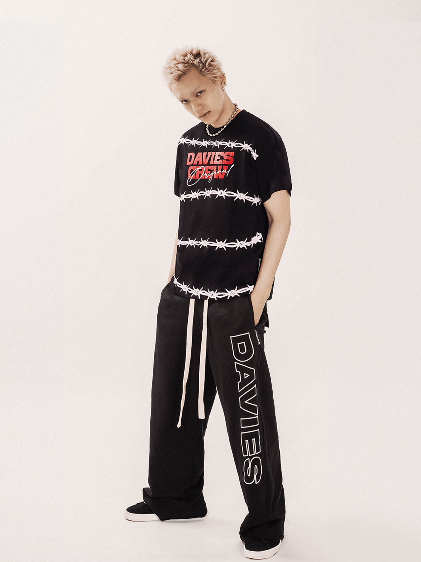 DSW Barbed wire Tee