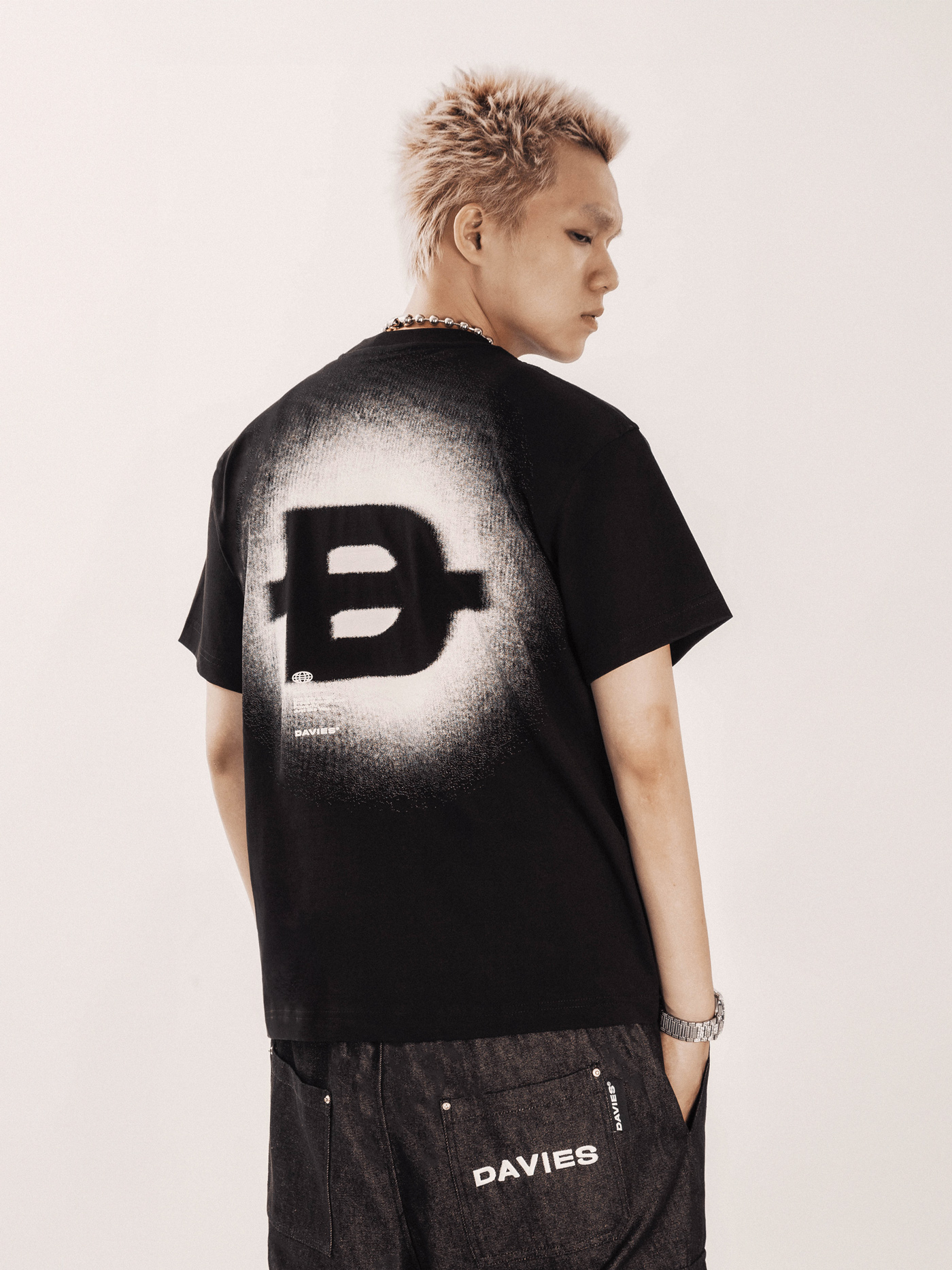 DSW Blurred Logo Tee