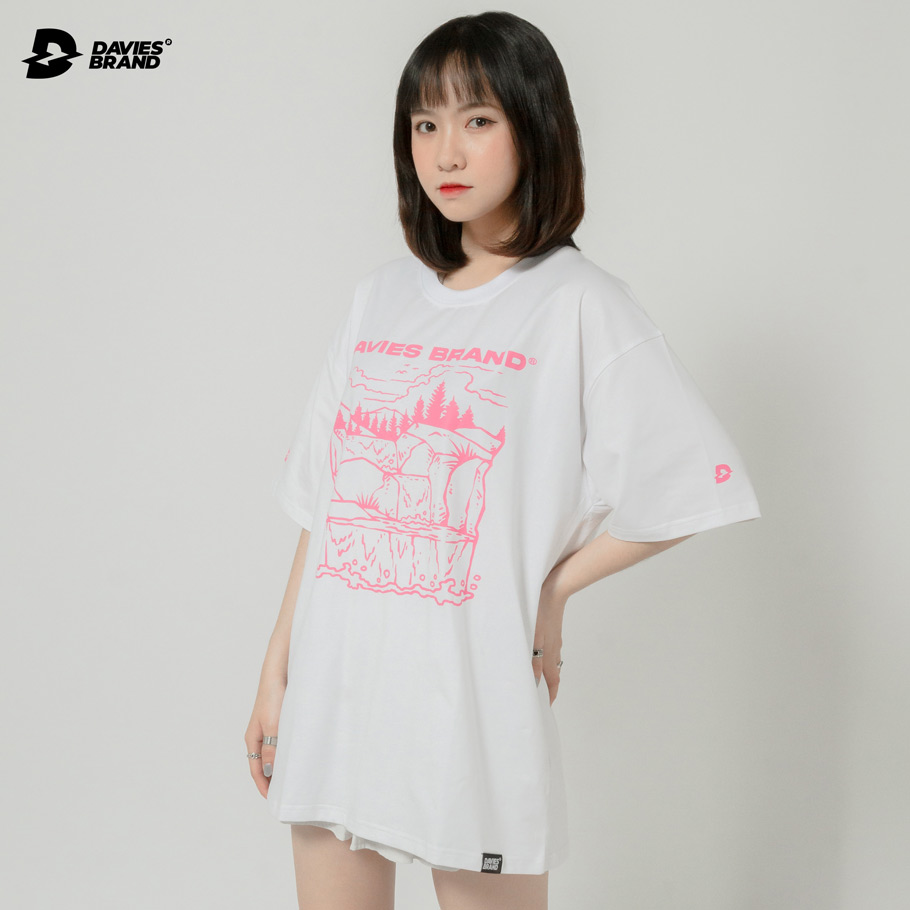 DSS Tee Travelholic