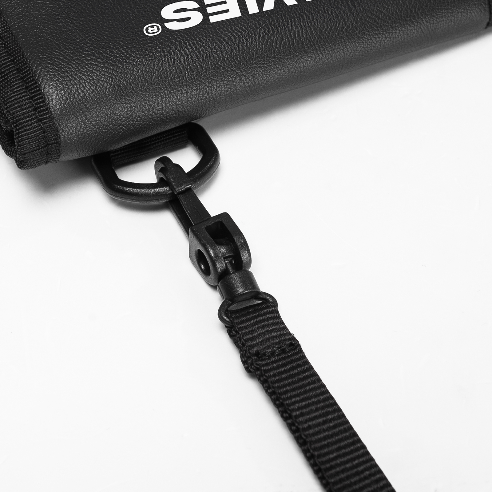 DSW Wallet Weapon