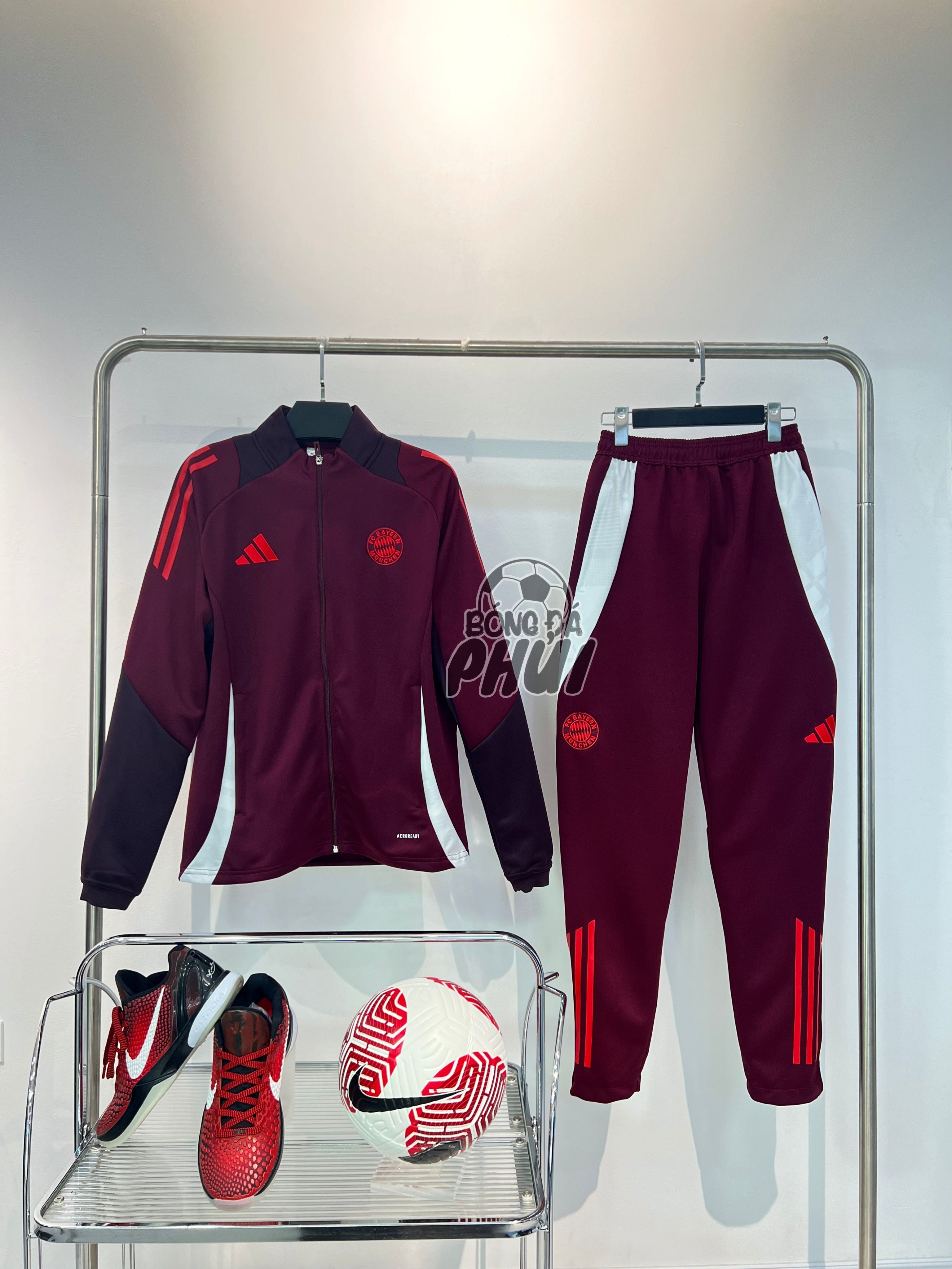 BỘ KHOÁC BAYERN ĐỎ 2024