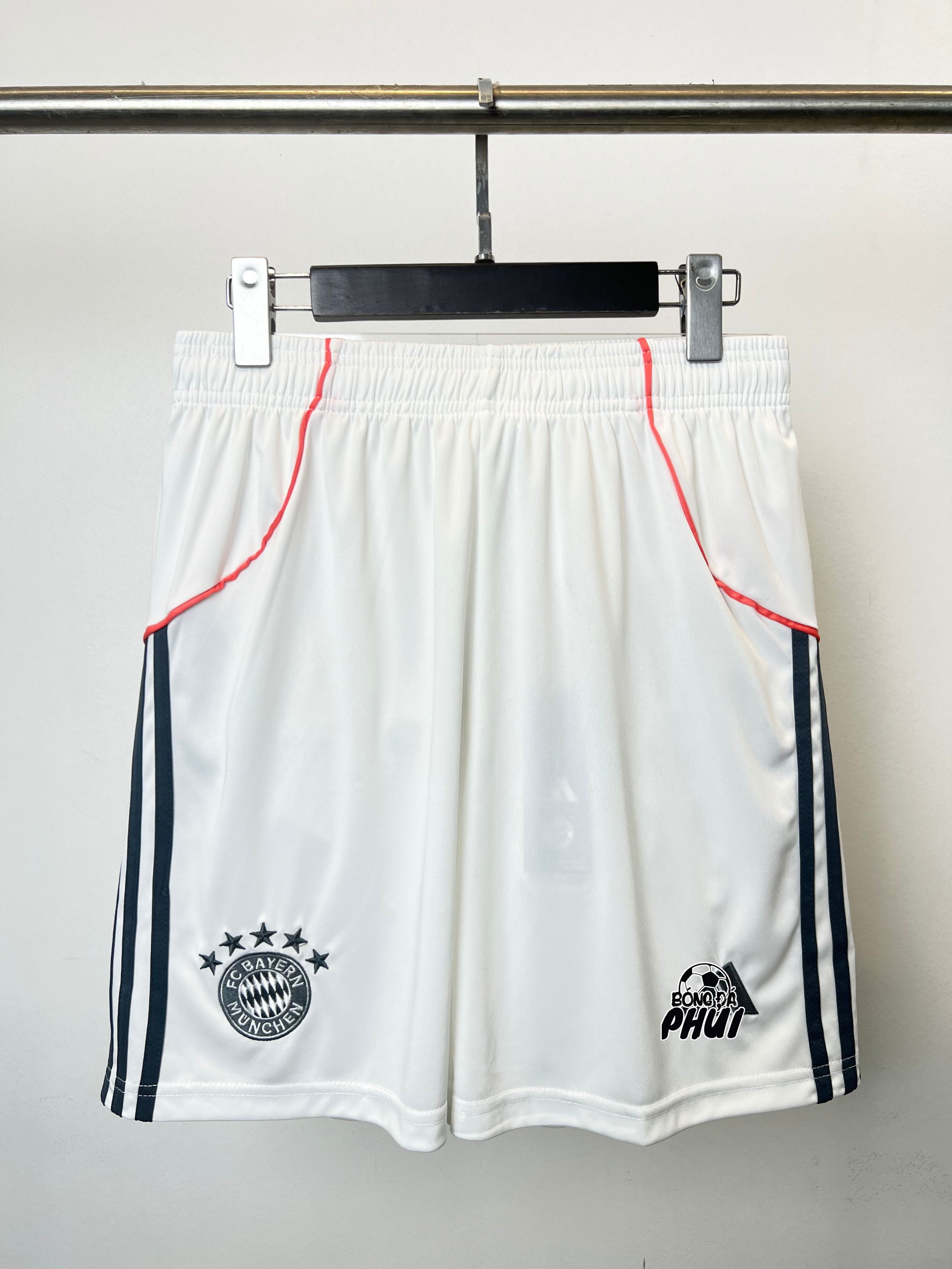 QUẦN ĐÙI BAYERN TRẮNG 2025