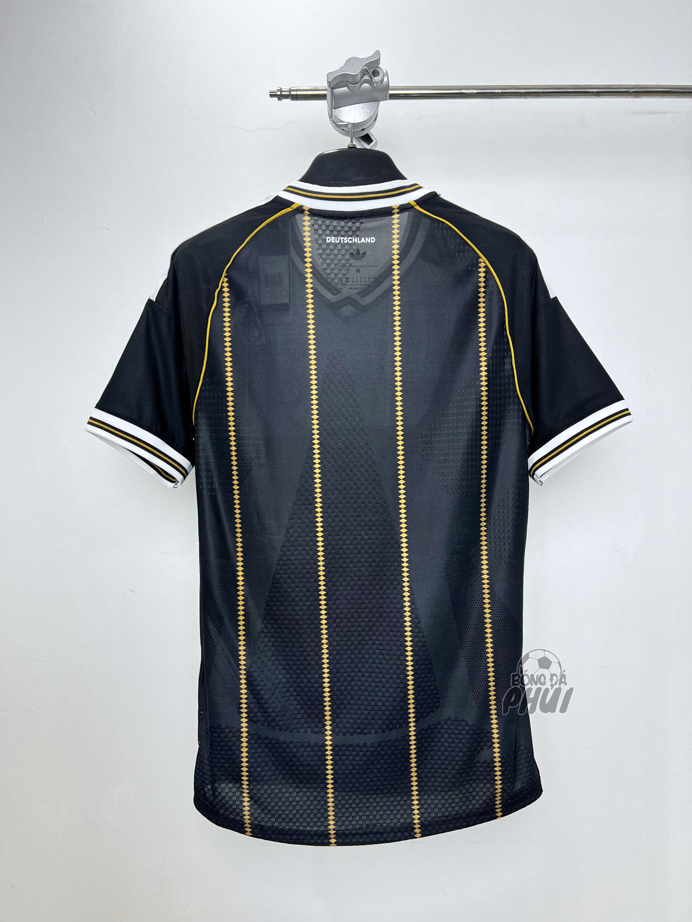 ÁO BODY ĐỨC ĐEN 2026