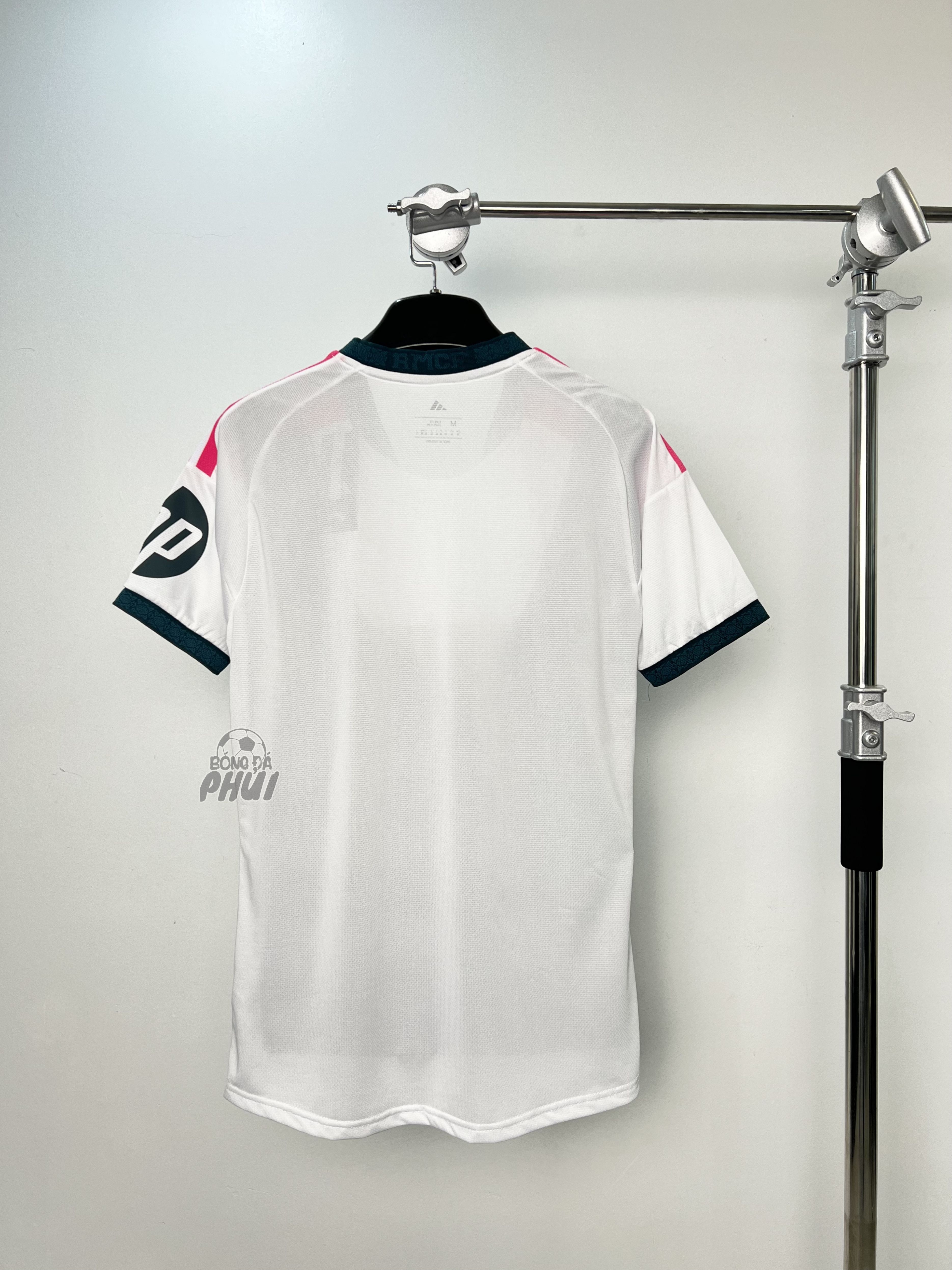 ÁO BODY REAL TRẮNG 2026