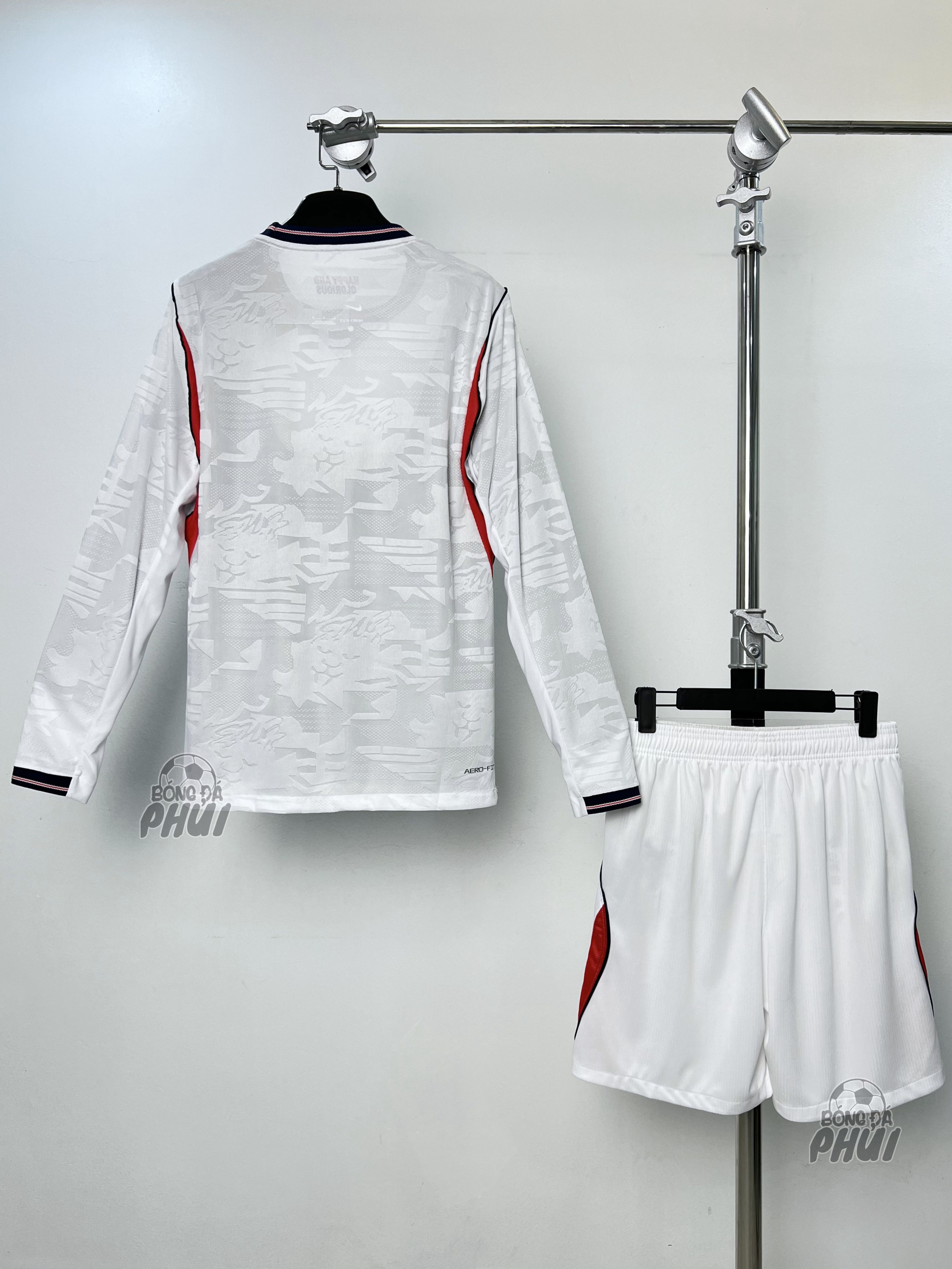 ÁO BODY ANH TRẮNG DÀI TAY WC 2026