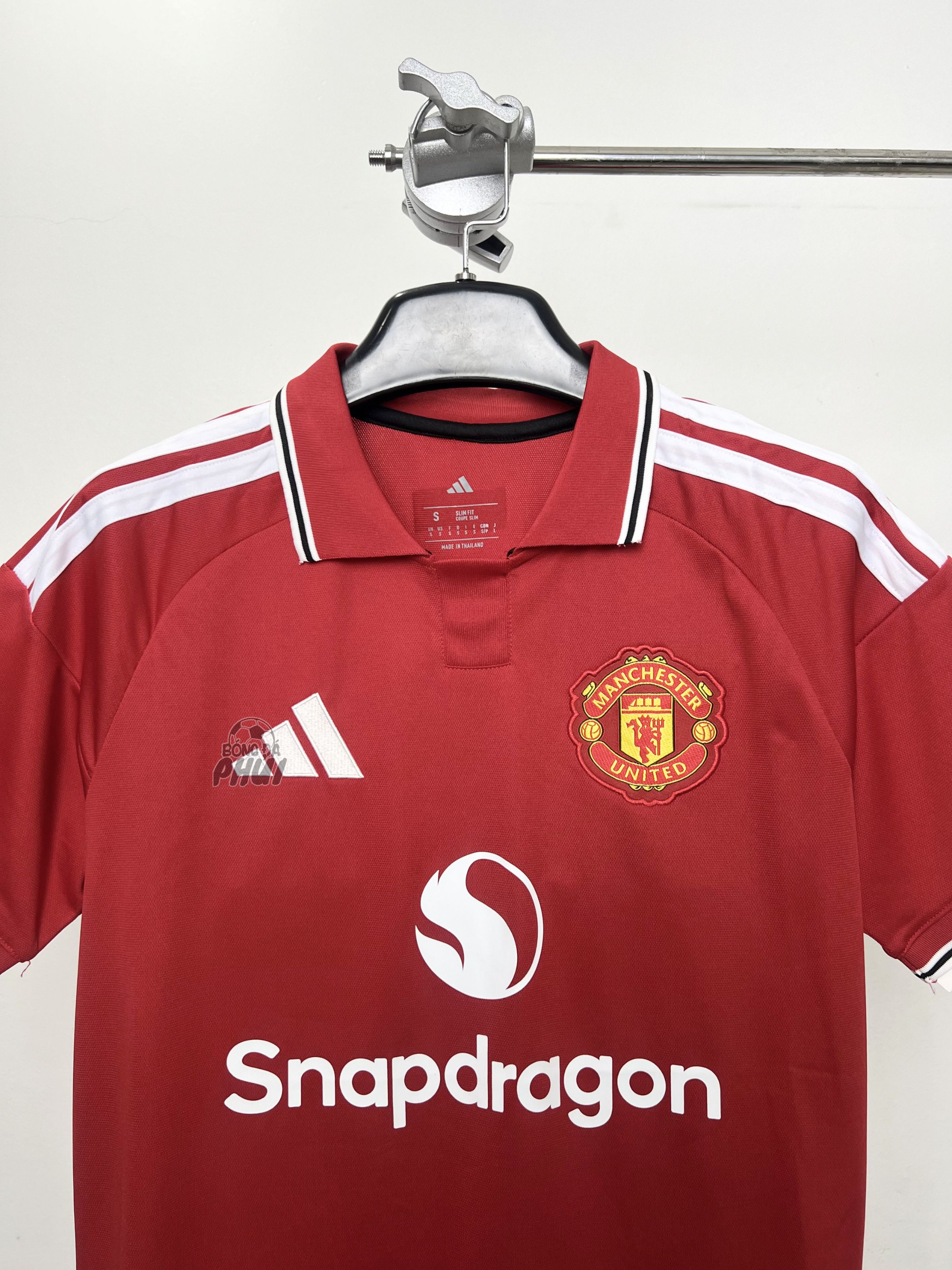 ÁO FAN MU ĐỎ 2026