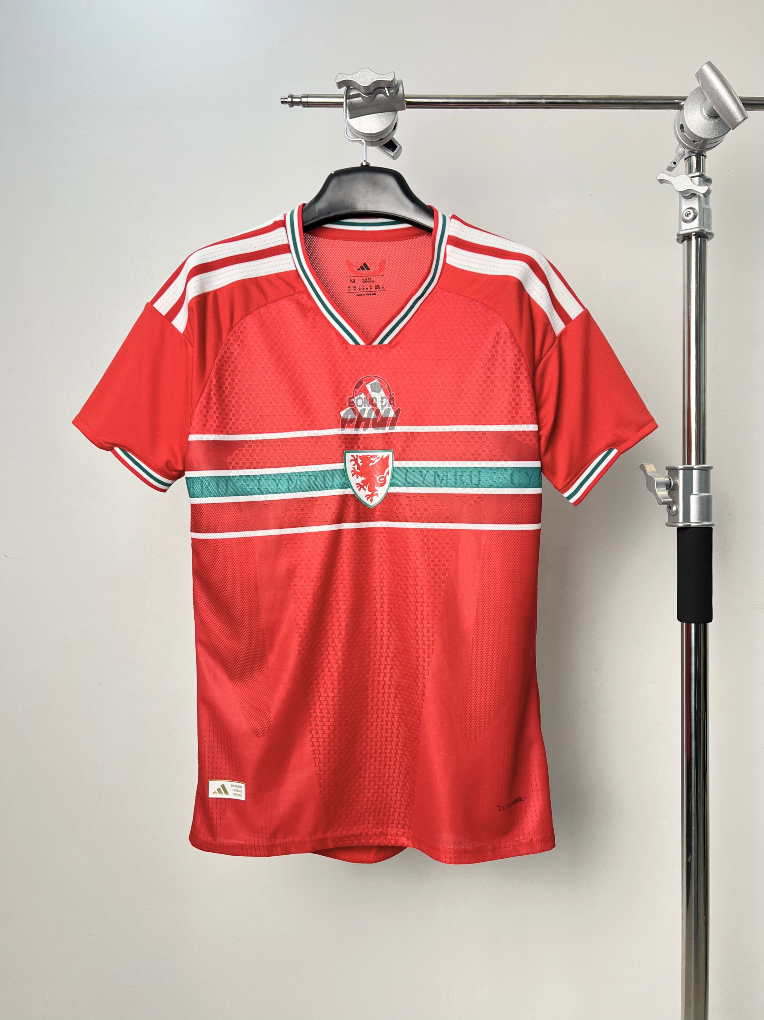 ÁO BODY WALES ĐỎ 2026