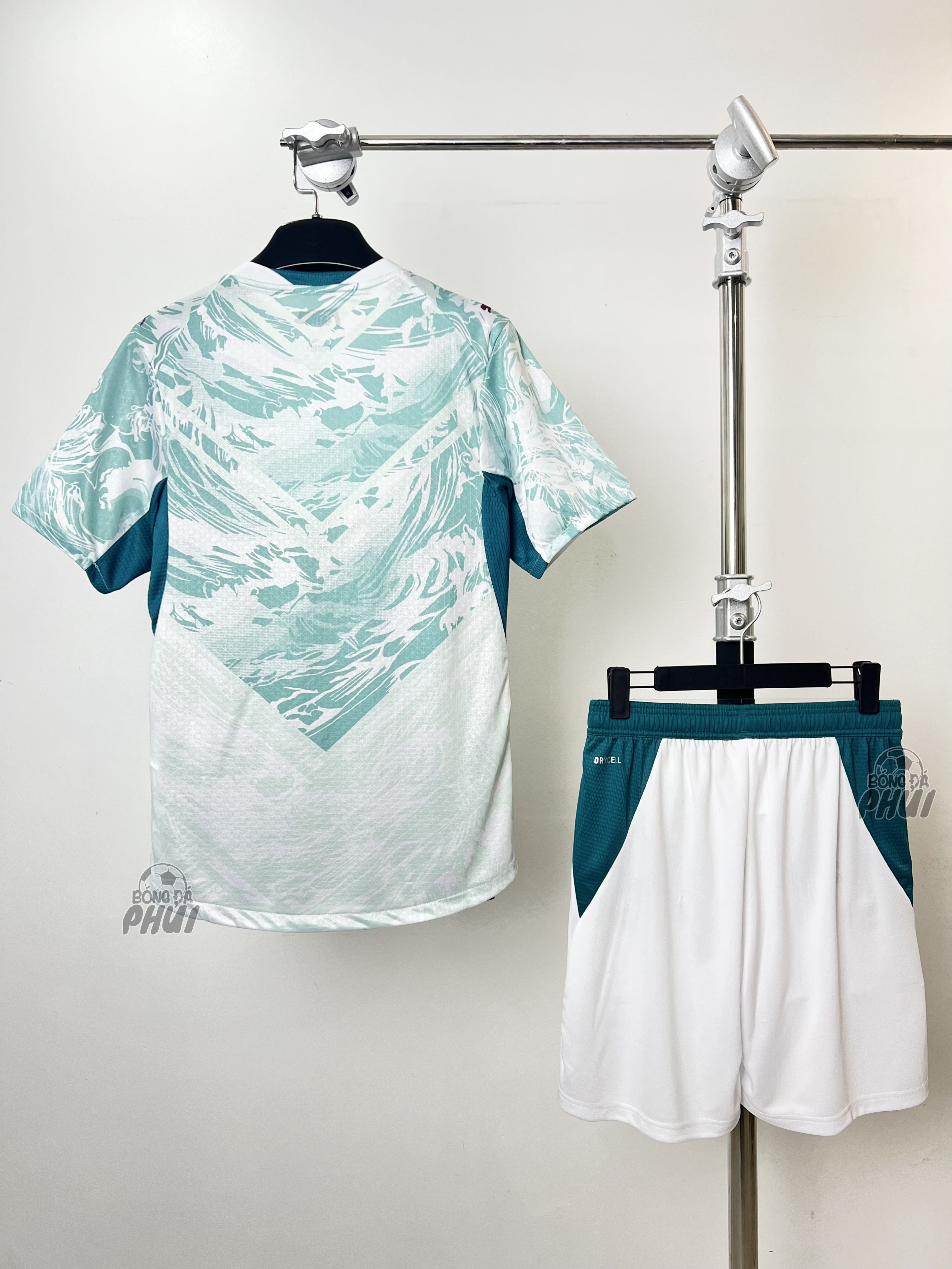 ÁO BODY BỒ TRẮNG XANH 2026