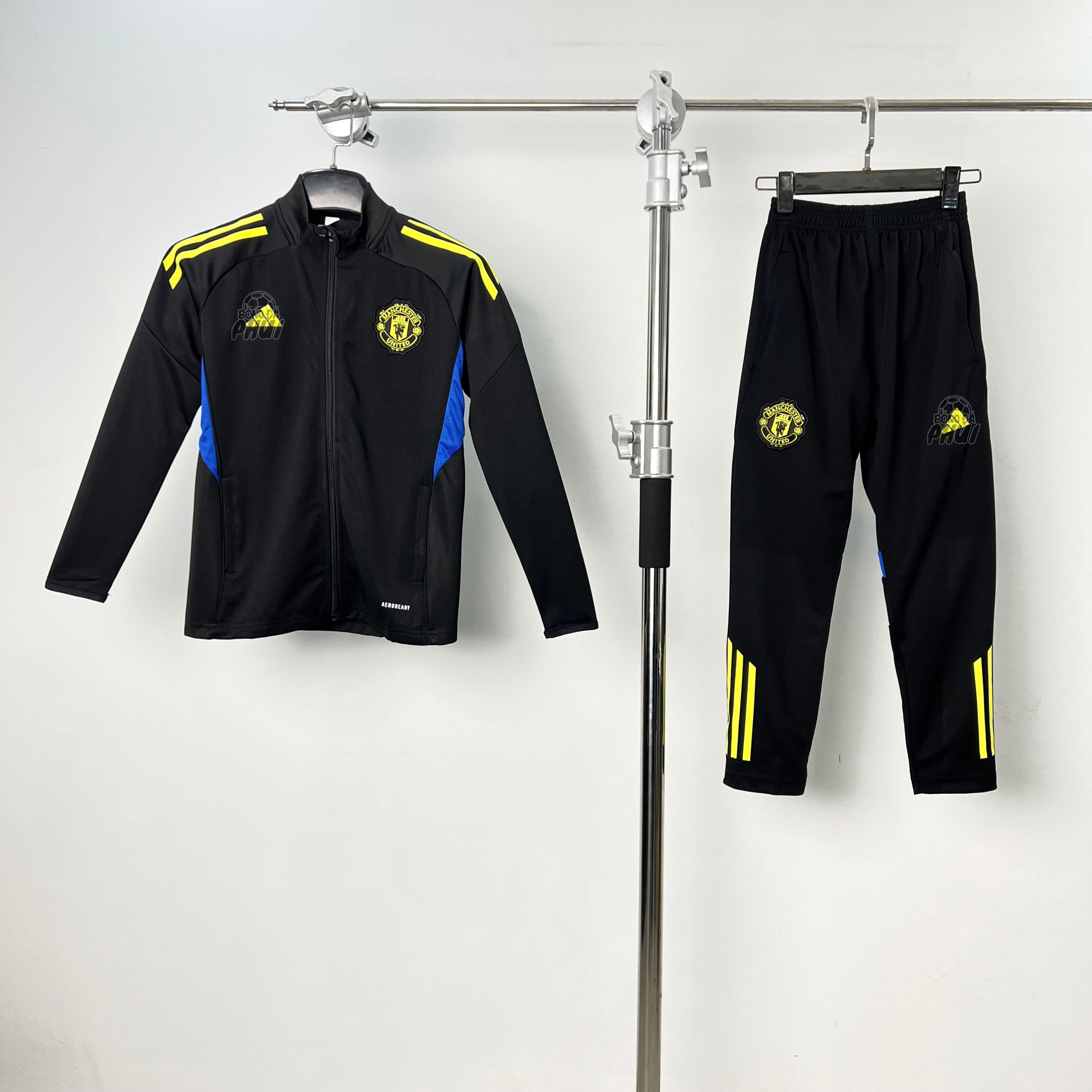 BỘ KHOÁC TE MU ĐEN 2025