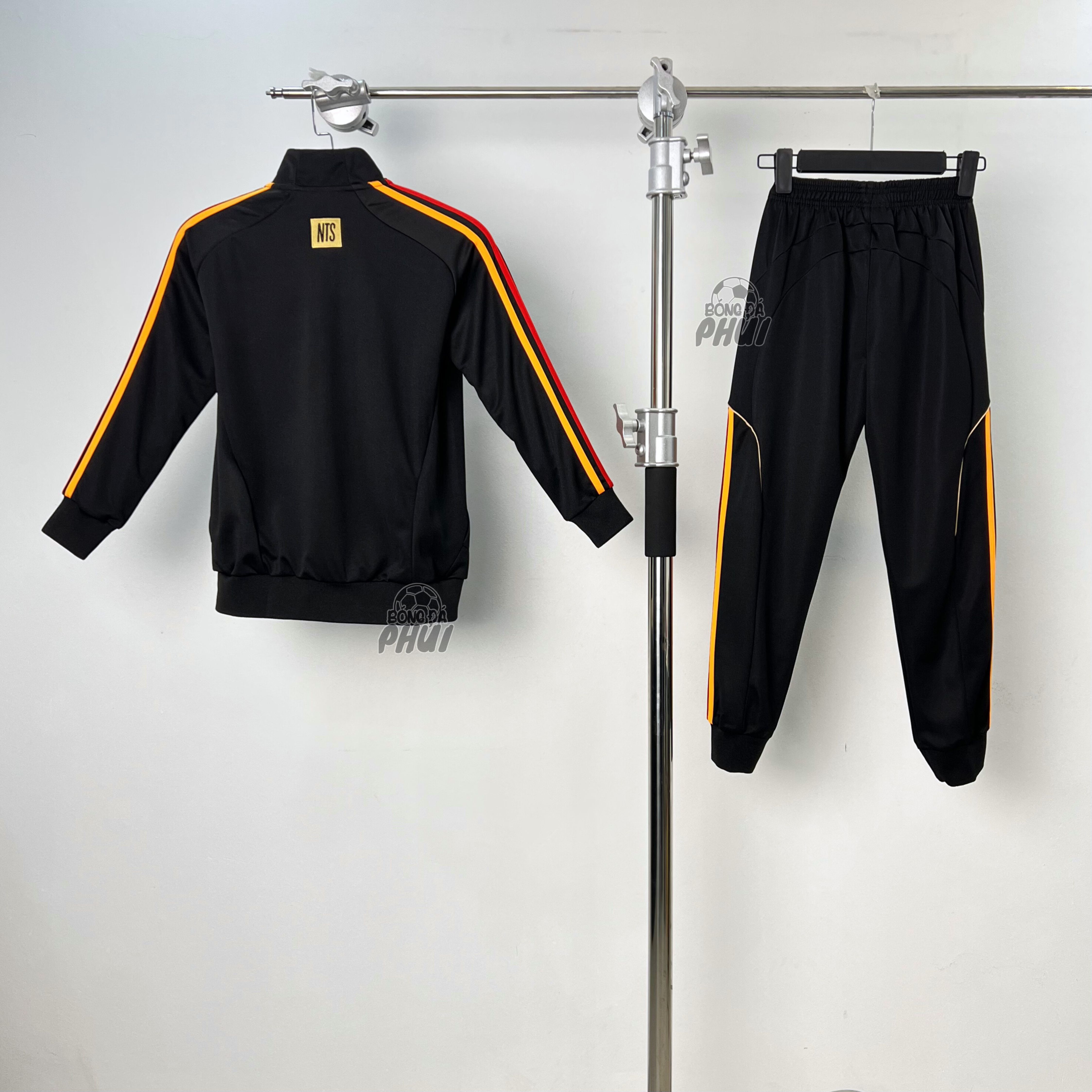 BỘ KHOÁC TE ARS ĐEN 2025