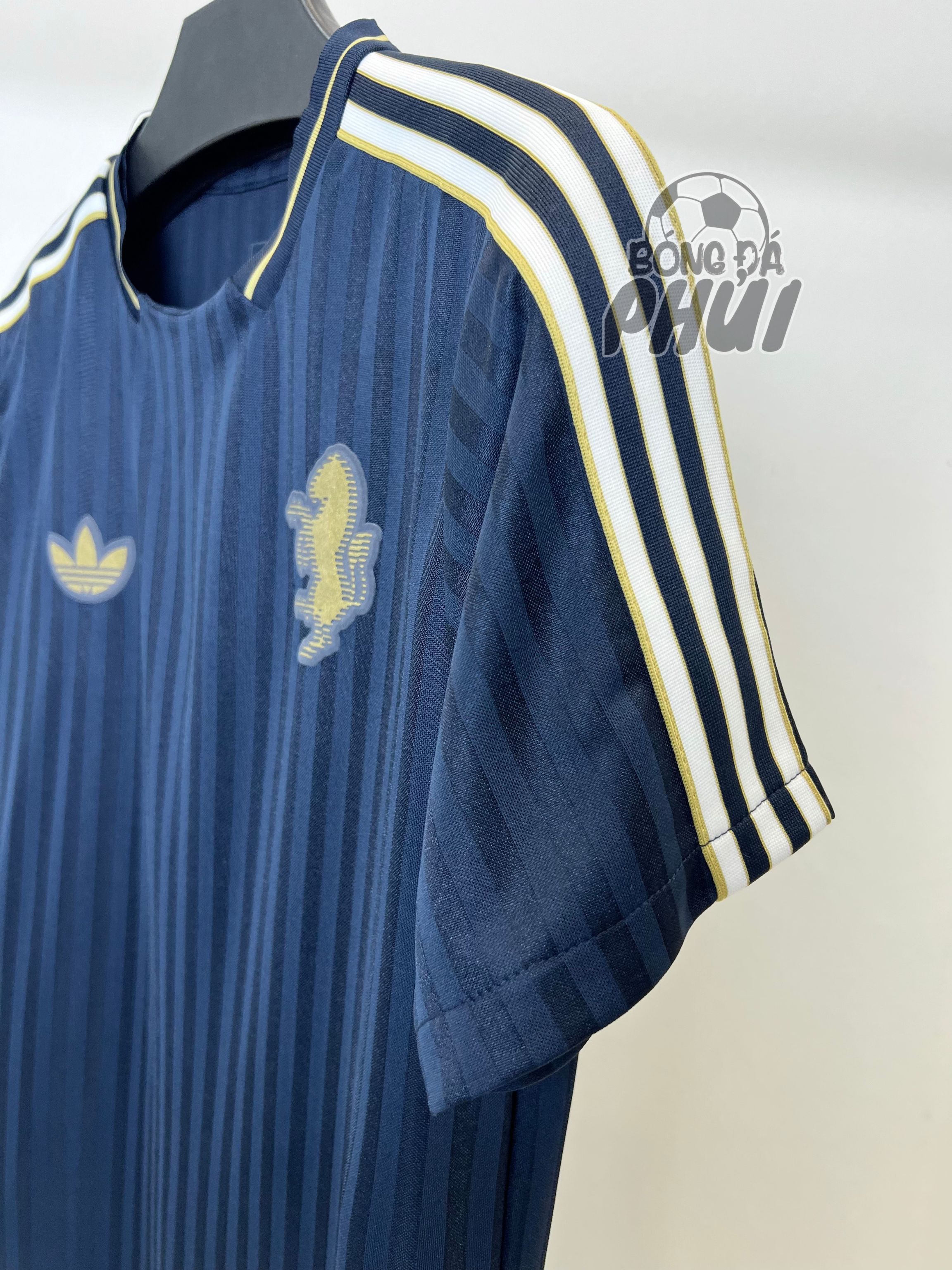 ÁO JUVE TR XANH THAN 2025