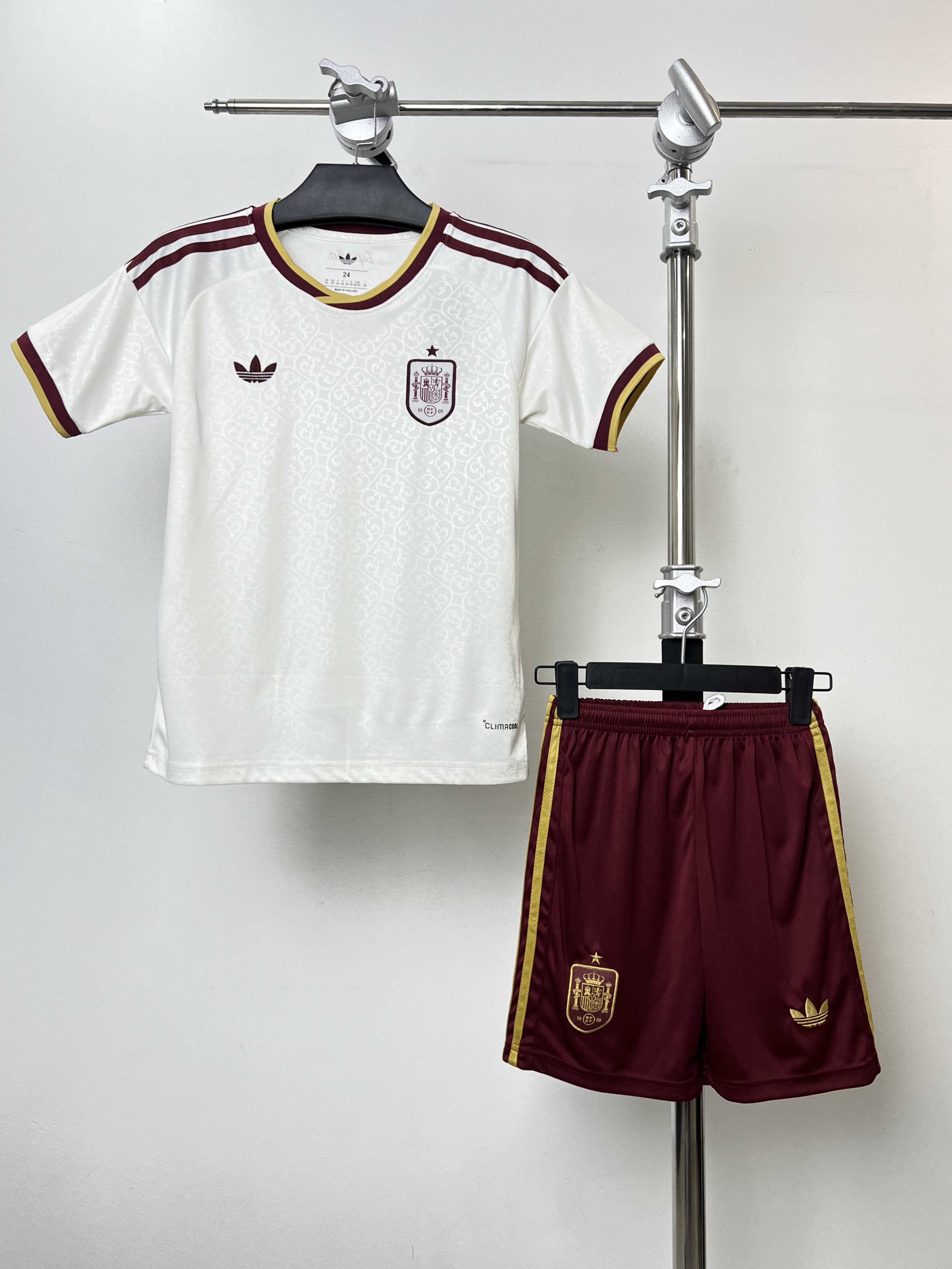 BỘ TE TBN TRẮNG WC 2026