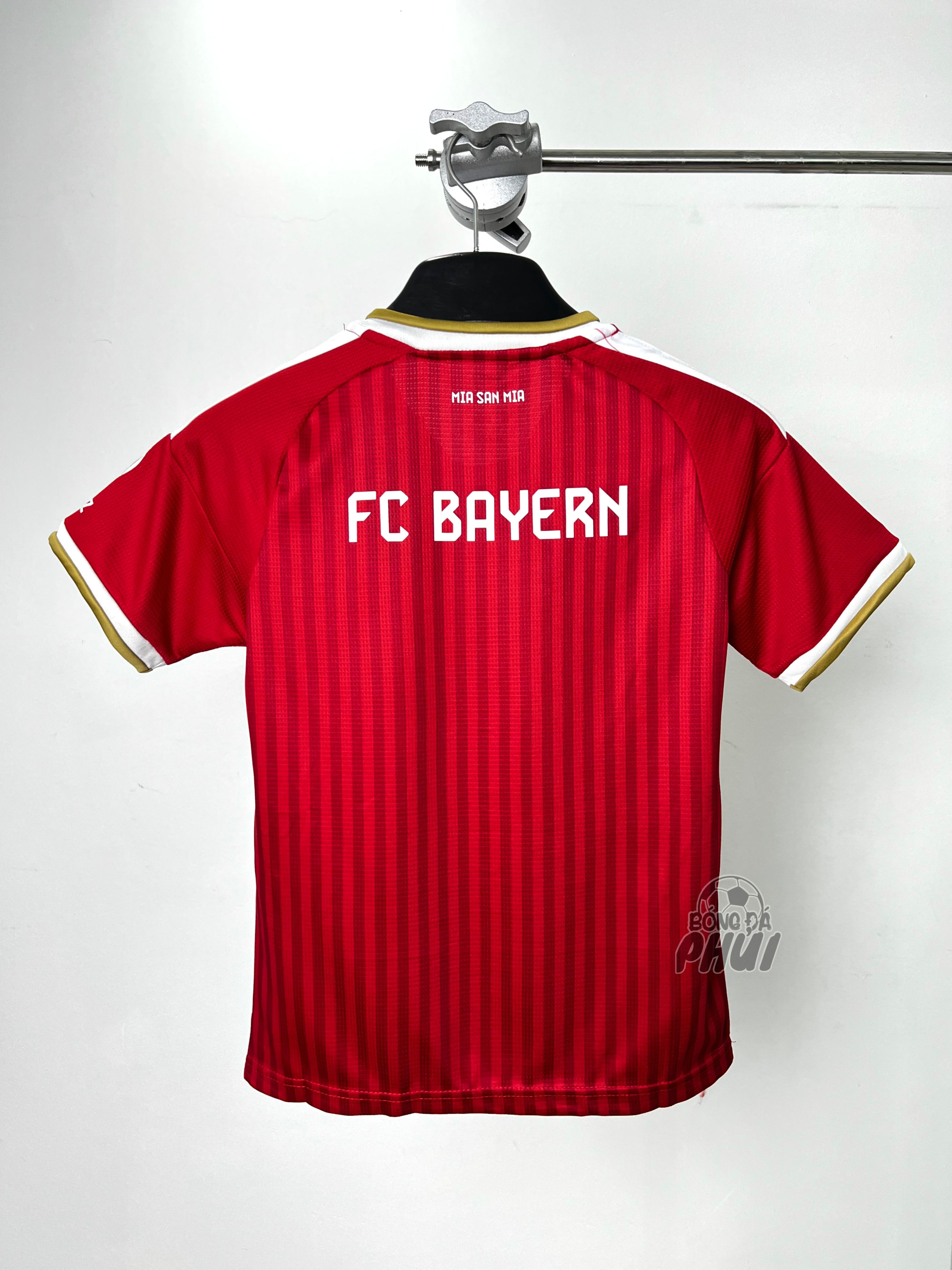 BỘ TE BAYERN ĐỎ 2026