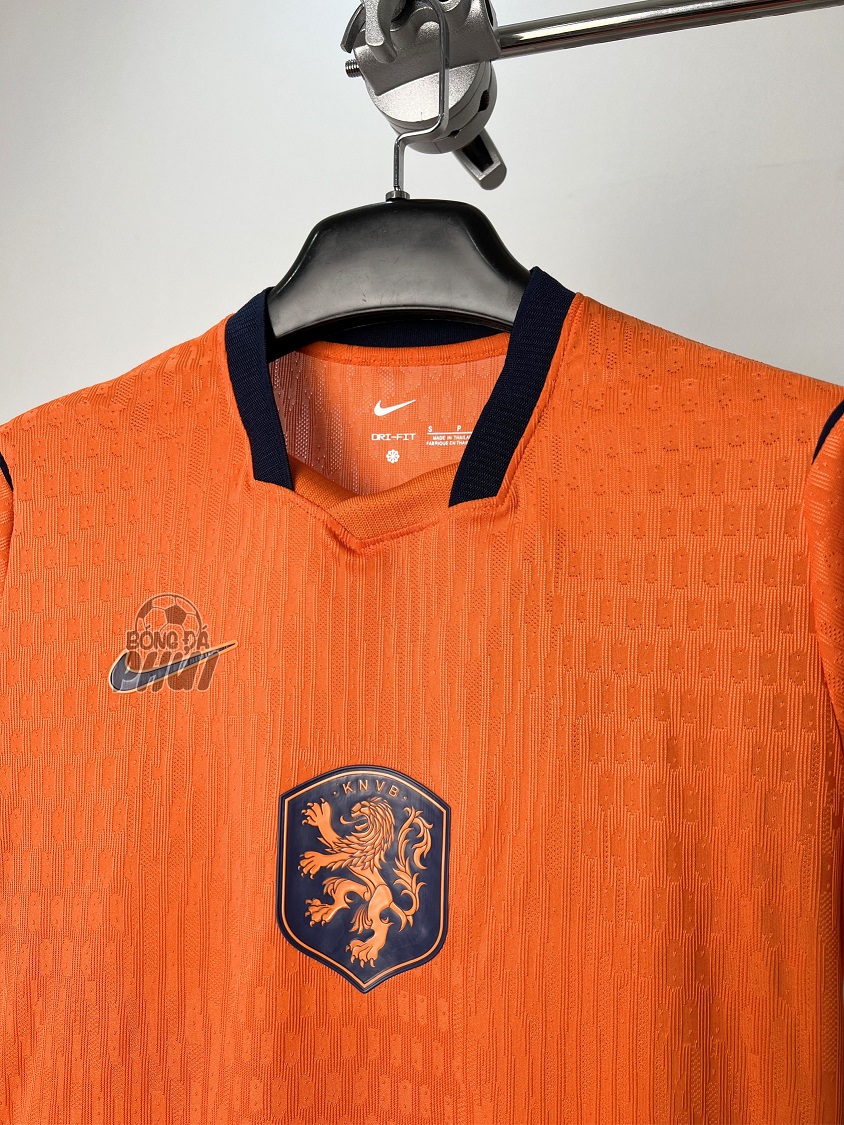 ÁO BODY HÀ LAN CAM WC 2026
