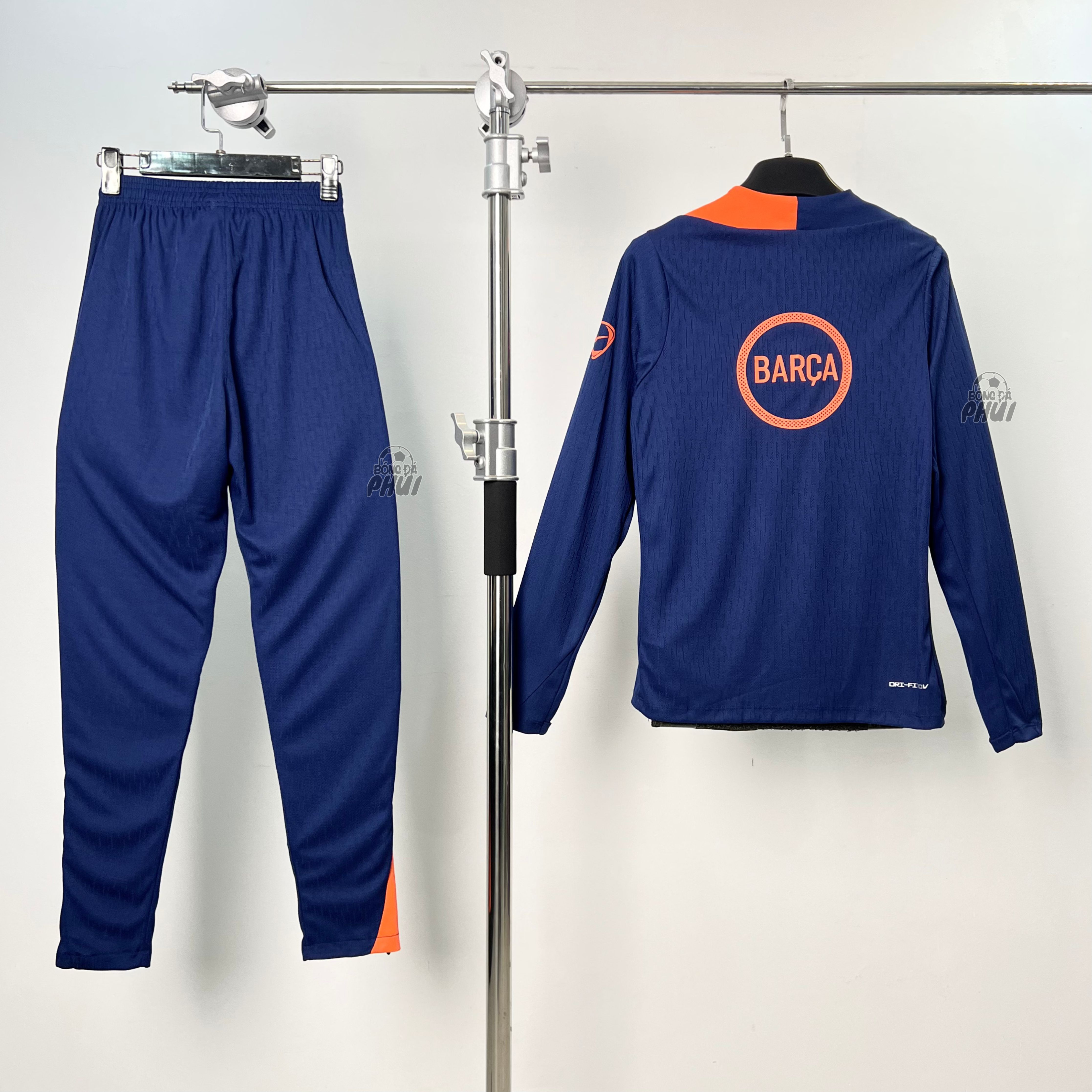 BỘ NỈ BARCA XANH 2025