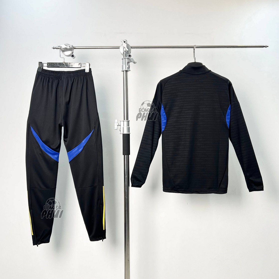 BỘ NỈ MU ĐEN VÀNG 2025