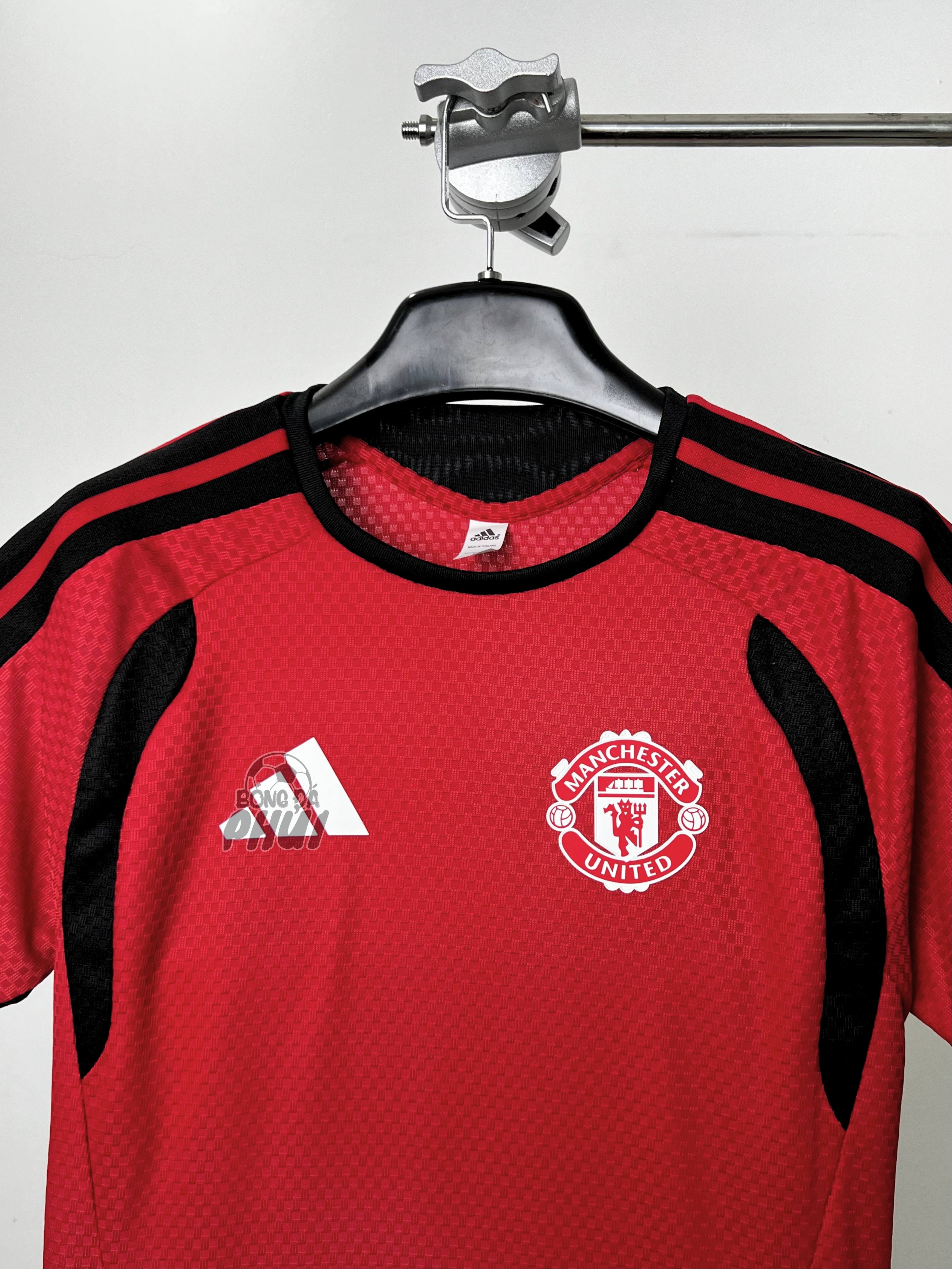 ÁO TẬP MU ĐỎ PLAYER 2026