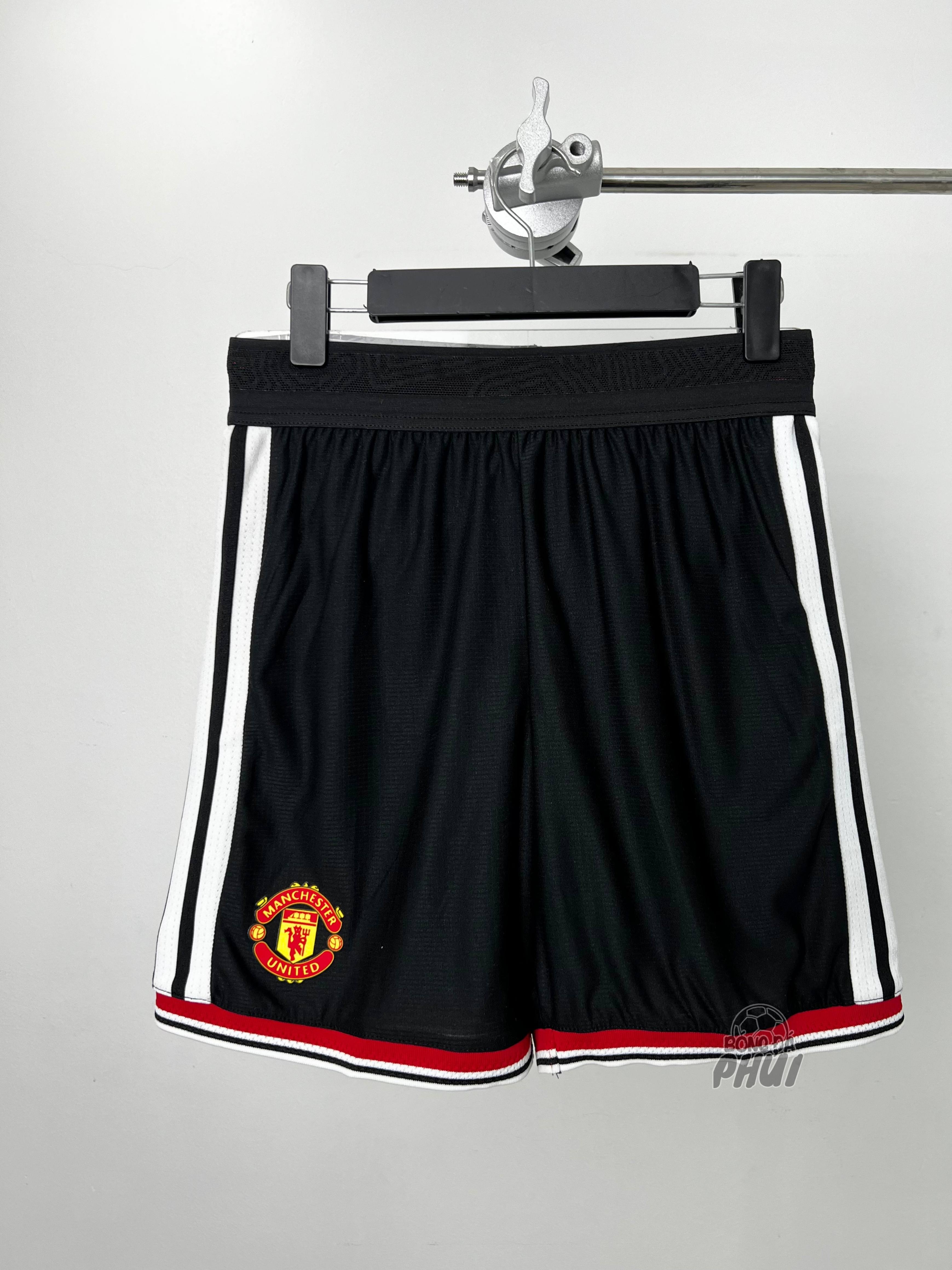 QUẦN PLAYER MU ĐEN 2026