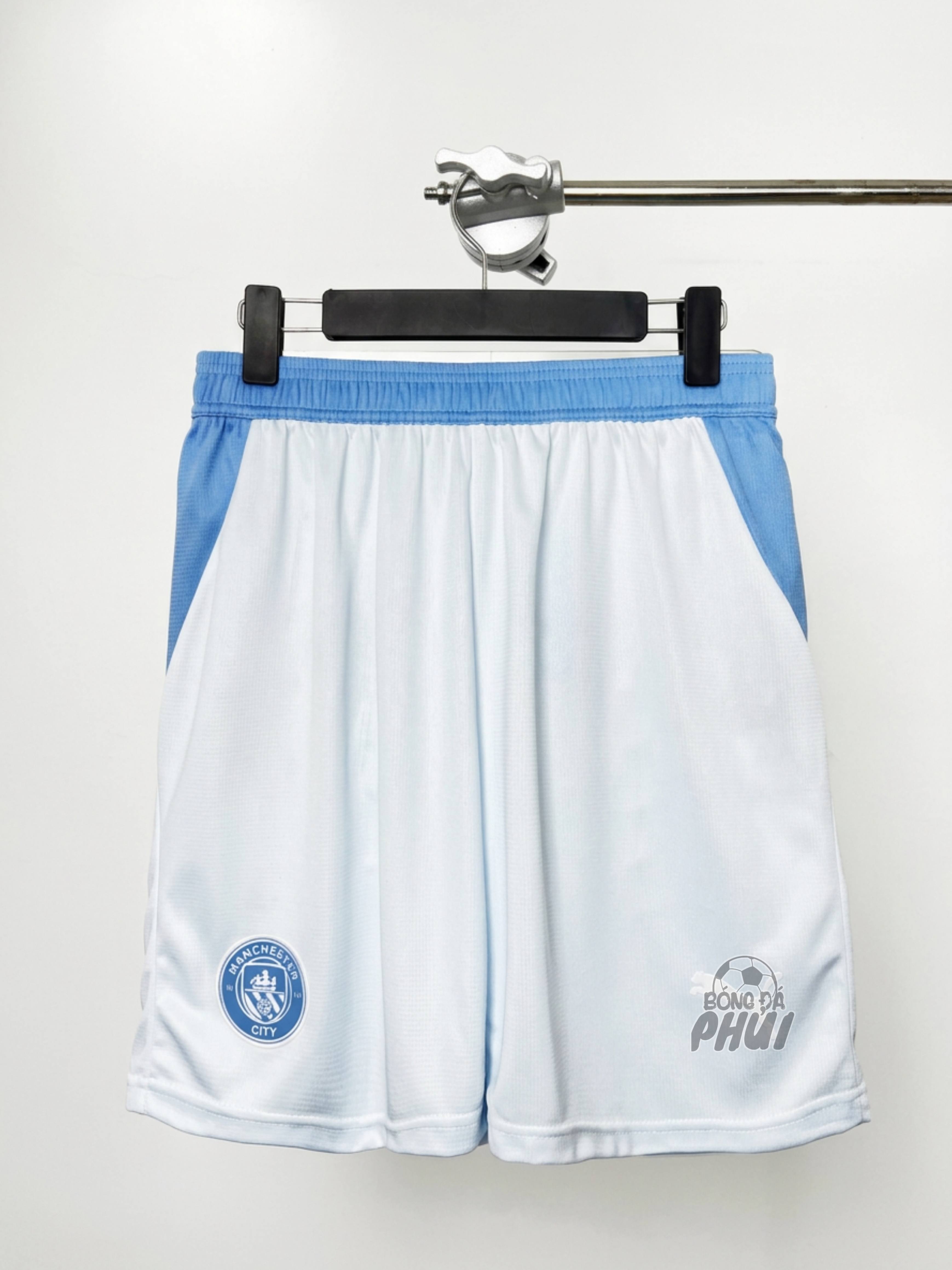 QUẦN ĐÙI MC TRẮNG XANH 2026
