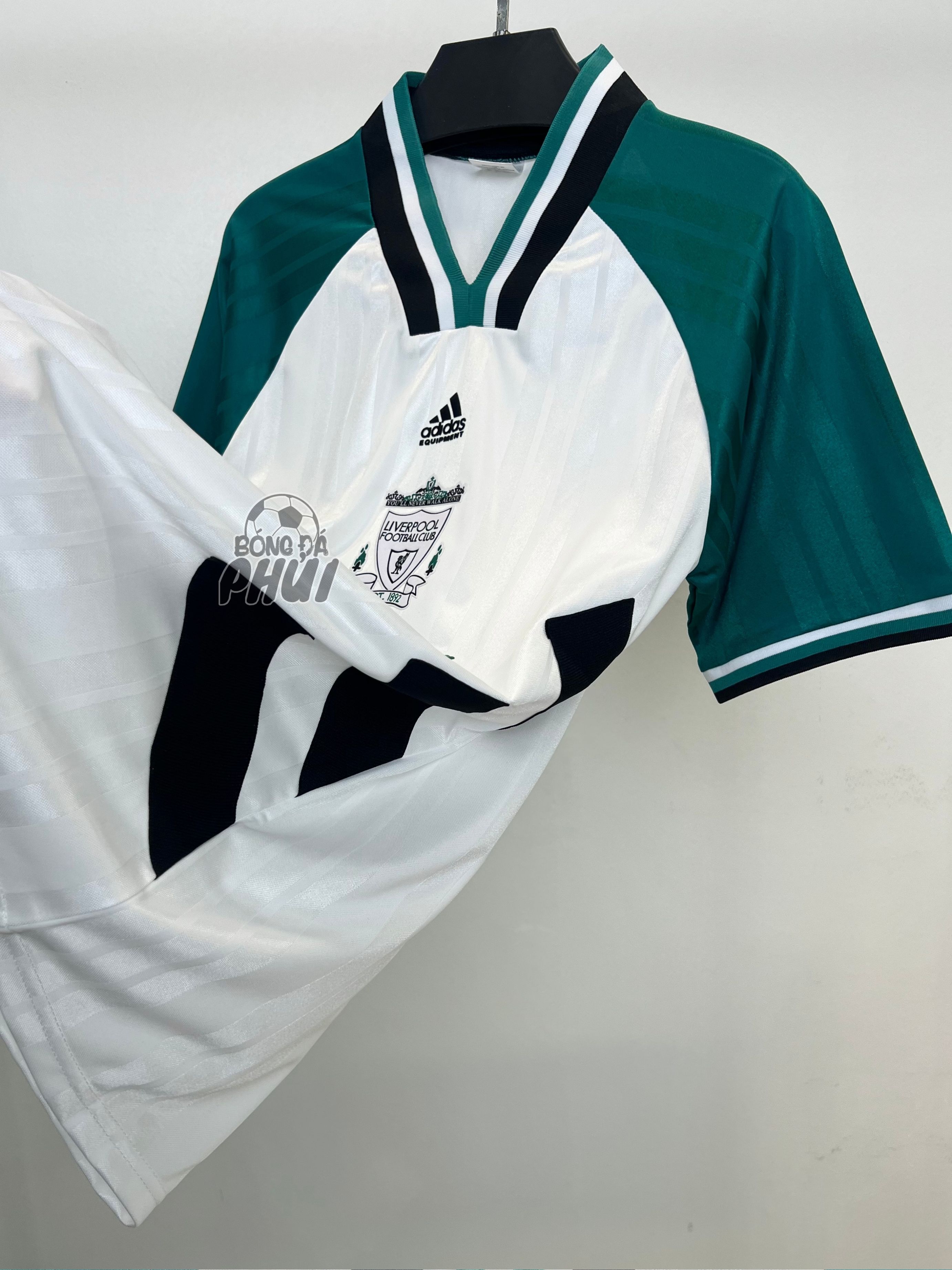 ÁO RETRO LIVER TRẮNG 1993