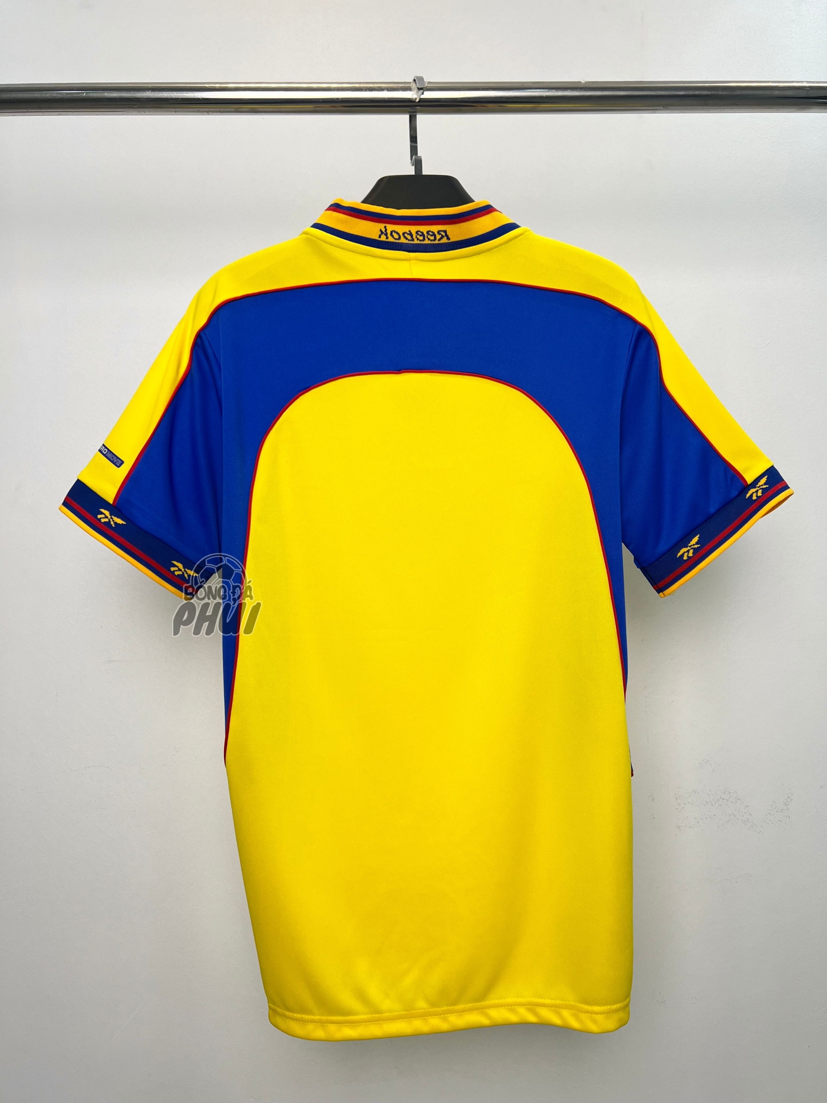 ÁO RETRO COLOM 2001