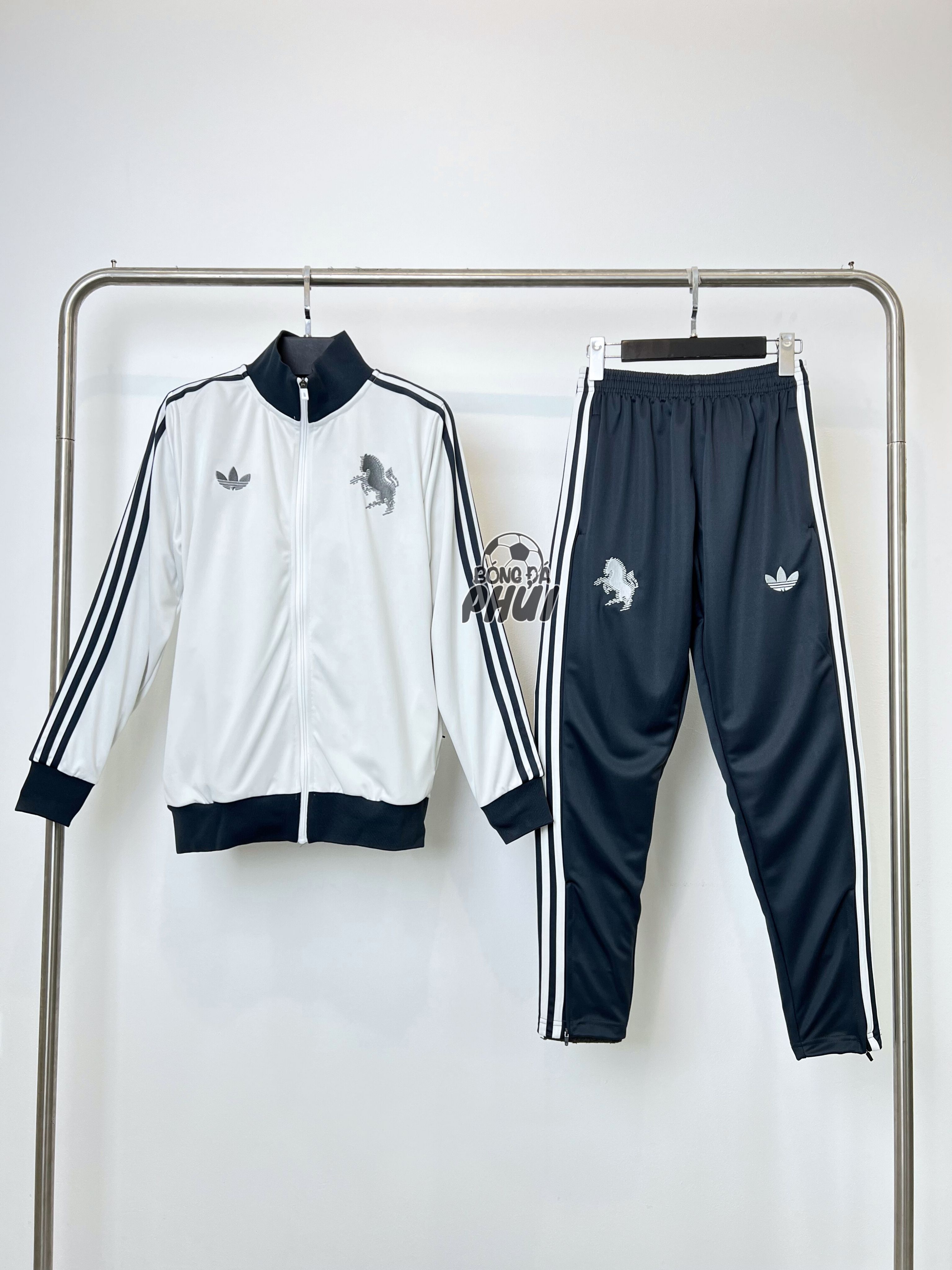 BỘ KHOÁC JUVE TRẮNG 2025