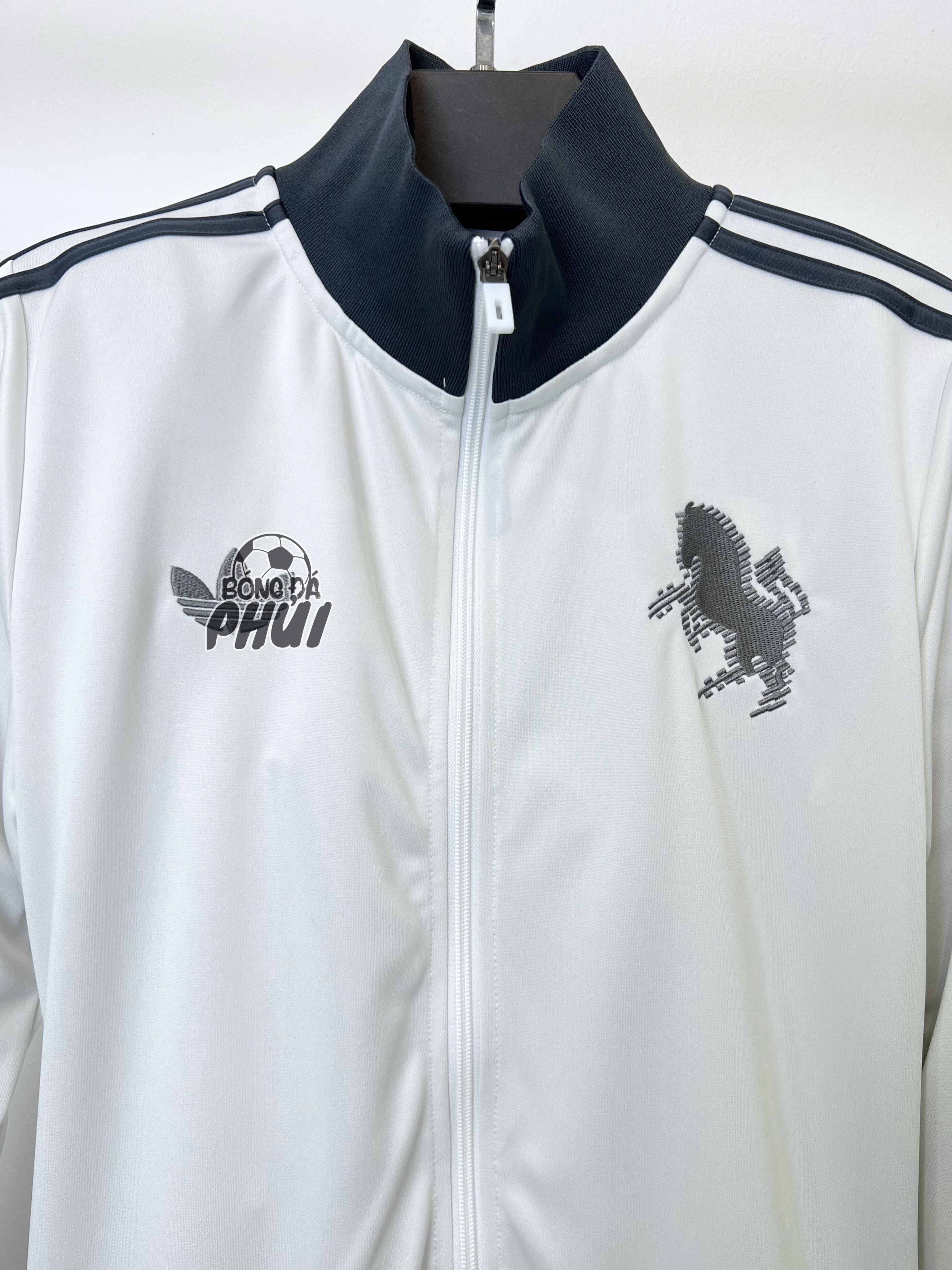 BỘ KHOÁC JUVE TRẮNG 2025