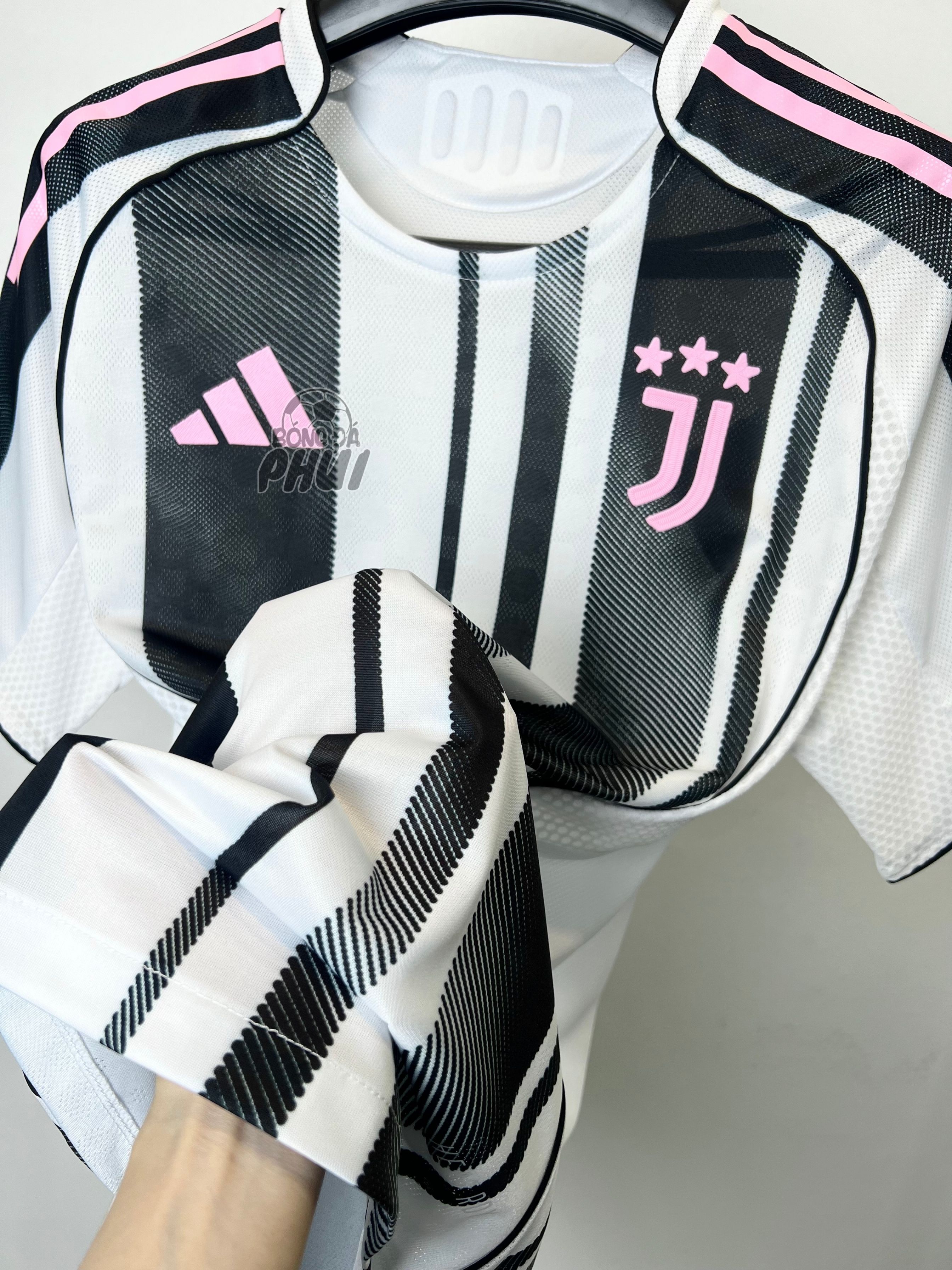 ÁO BODY JUVE ĐEN TRẮNG 2025
