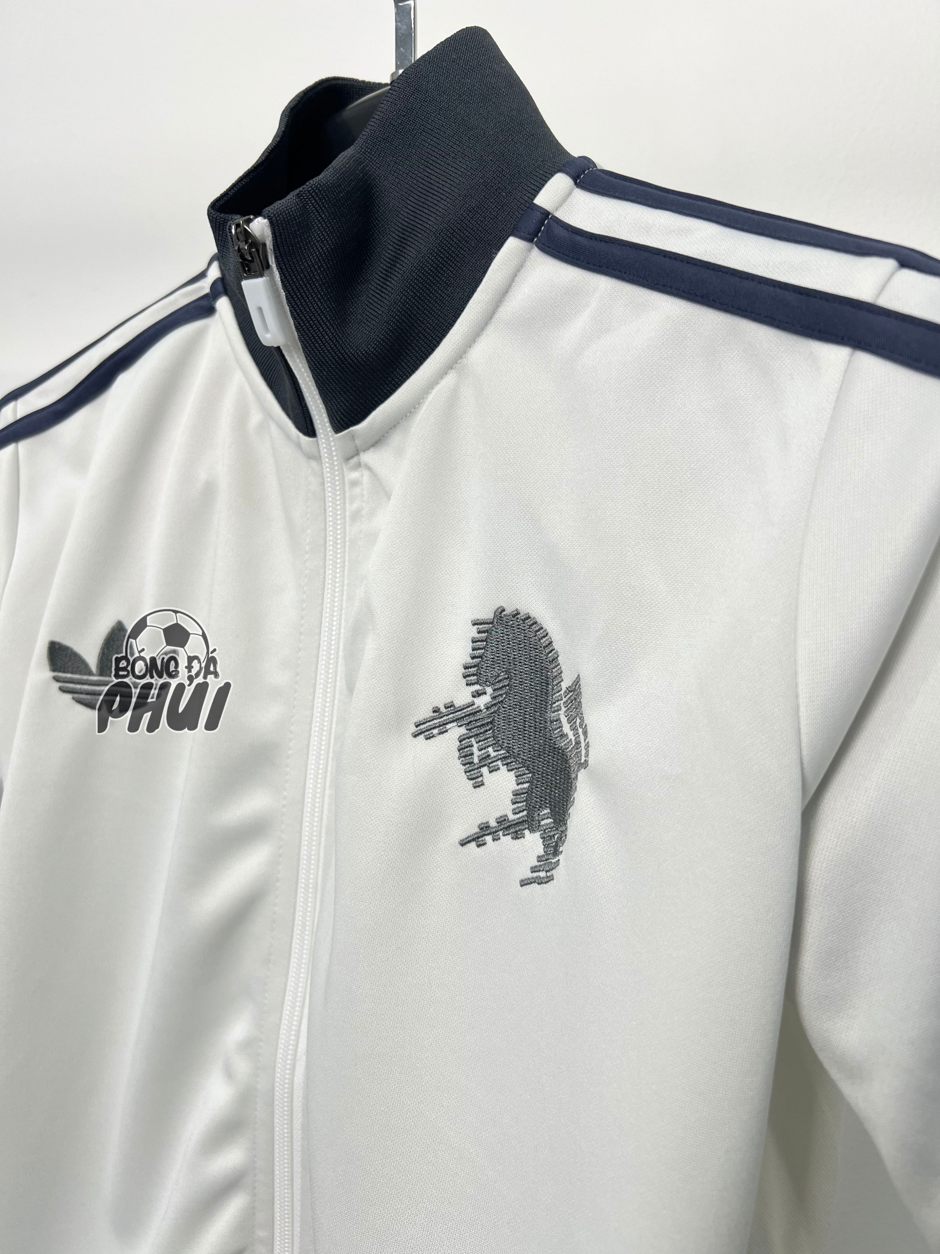 BỘ KHOÁC TE JUVE TRẮNG 2024