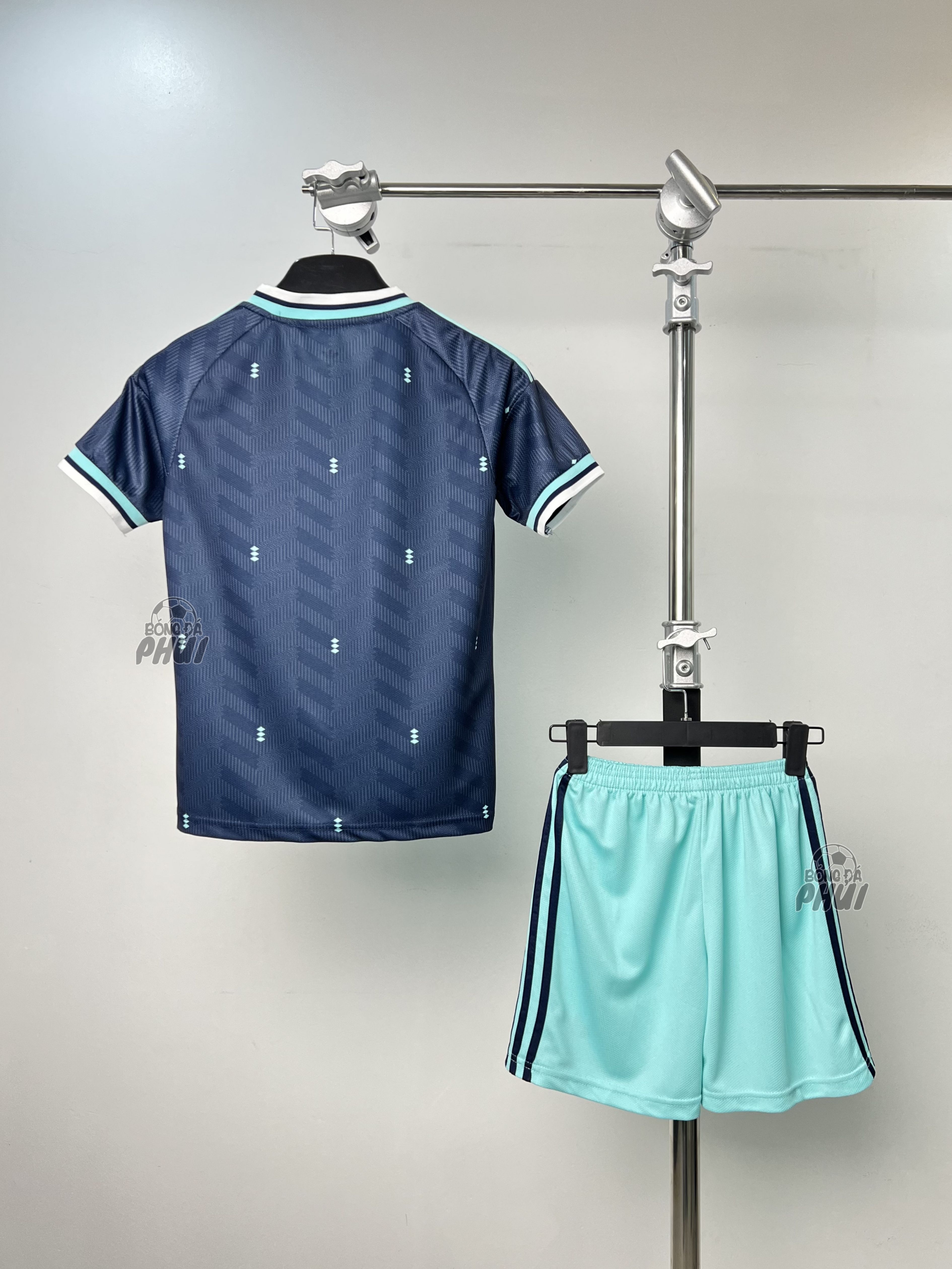 BỘ TE ĐỨC XANH WC 2026