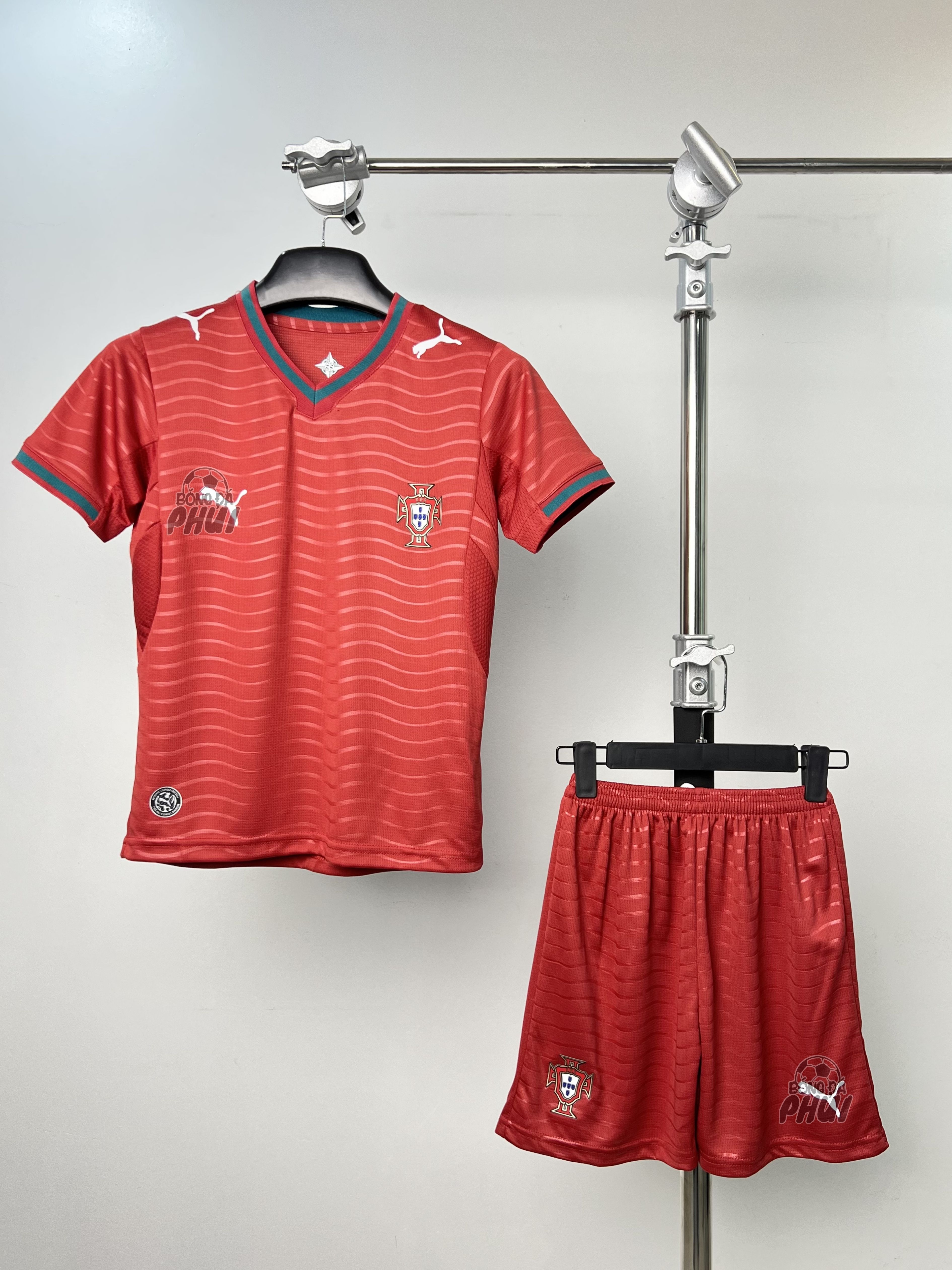 BỘ TE BỒ ĐỎ WC 2026