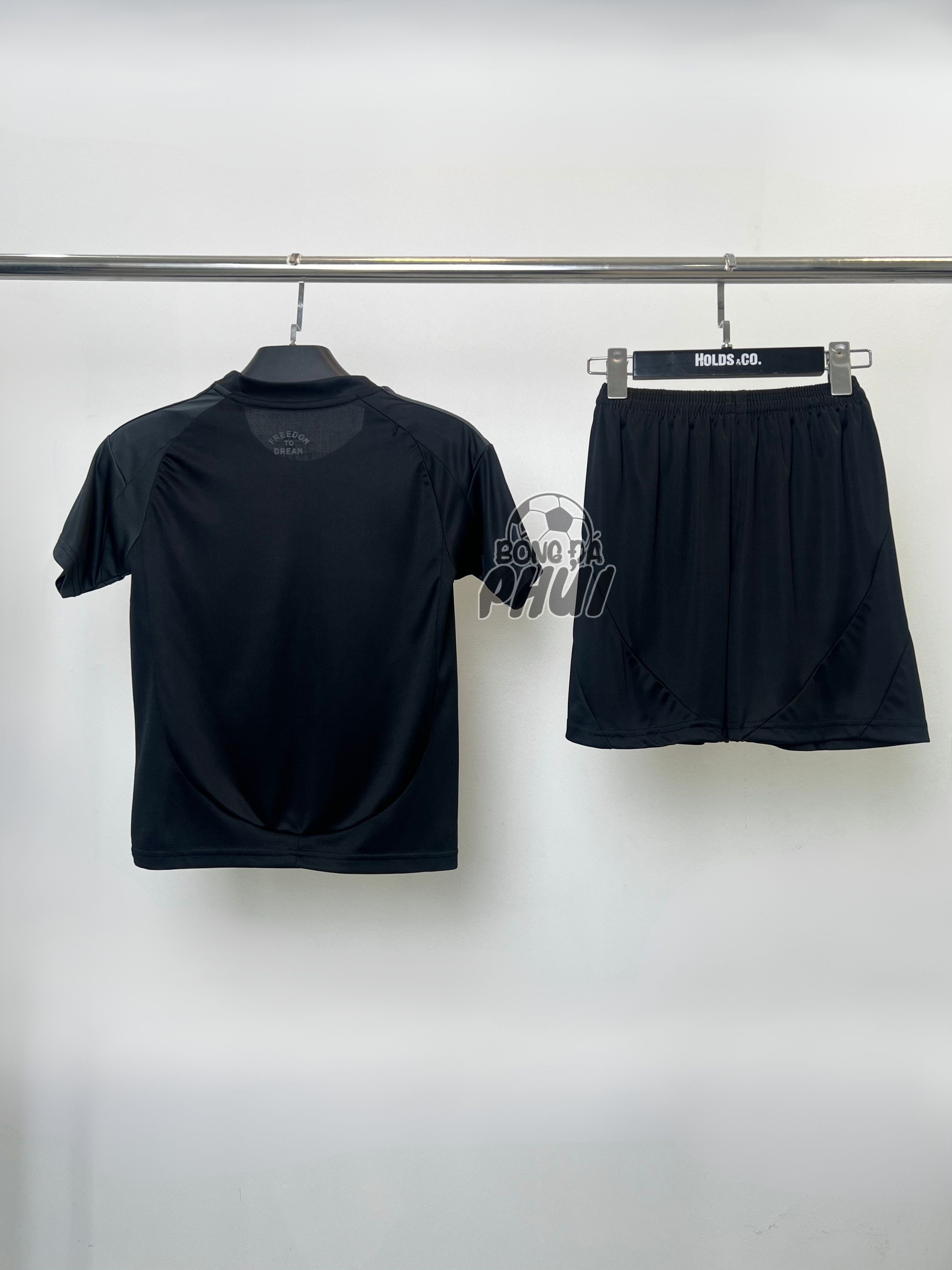 BỘ TE MIAMI ĐEN 2025