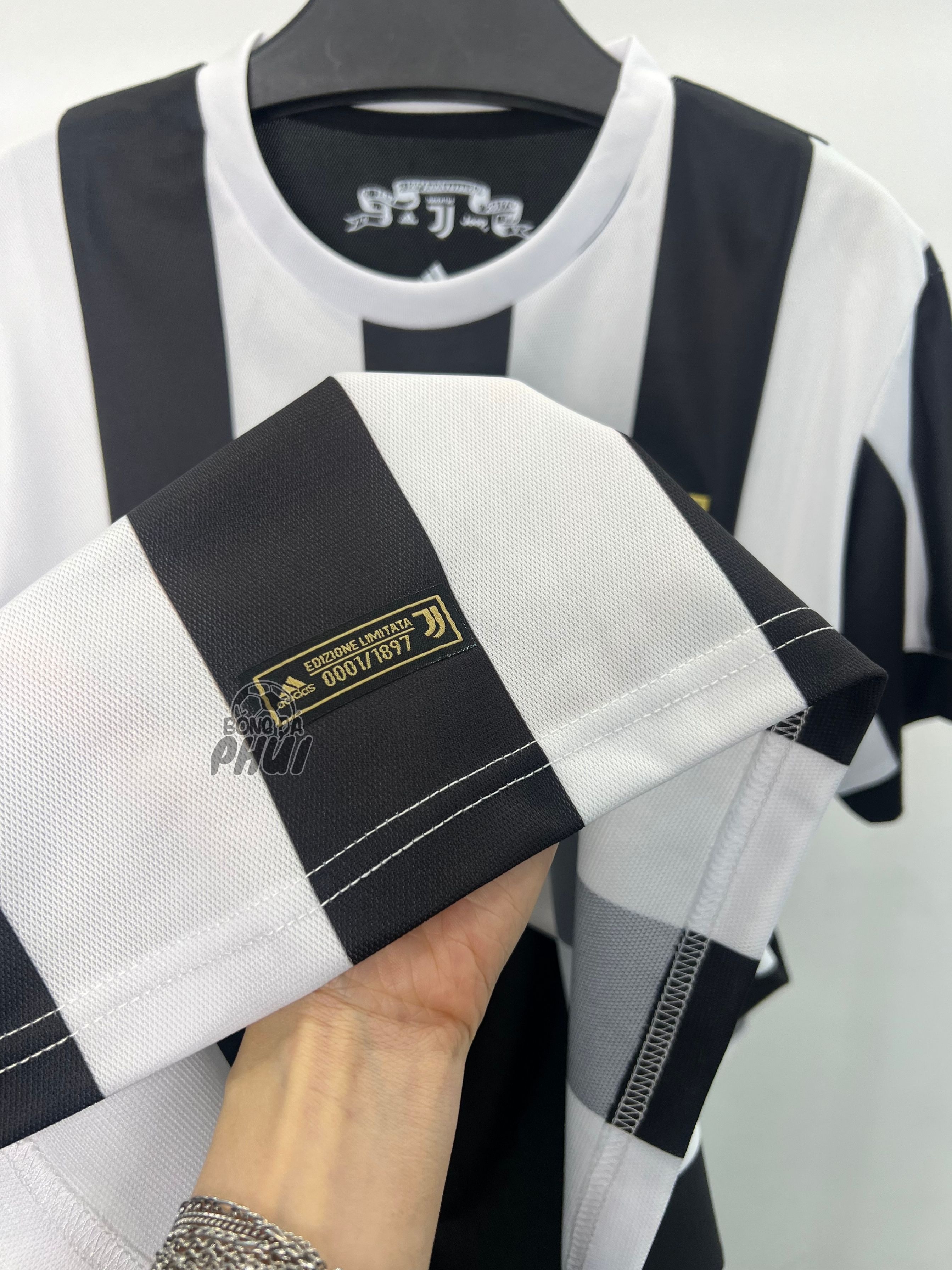 ÁO RETRO JUVE KỈ NIỆM 2018