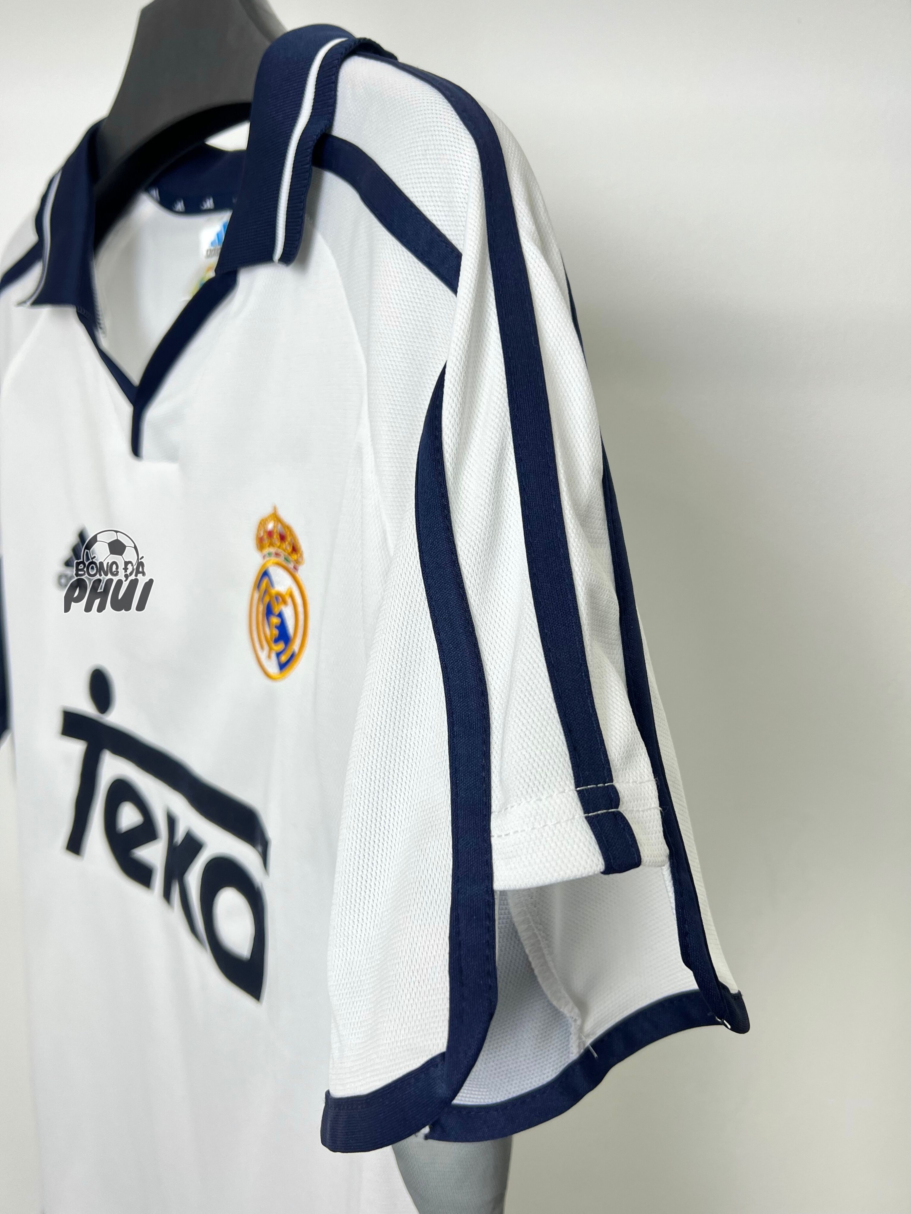 ÁO RETRO REAL TRẮNG 2000