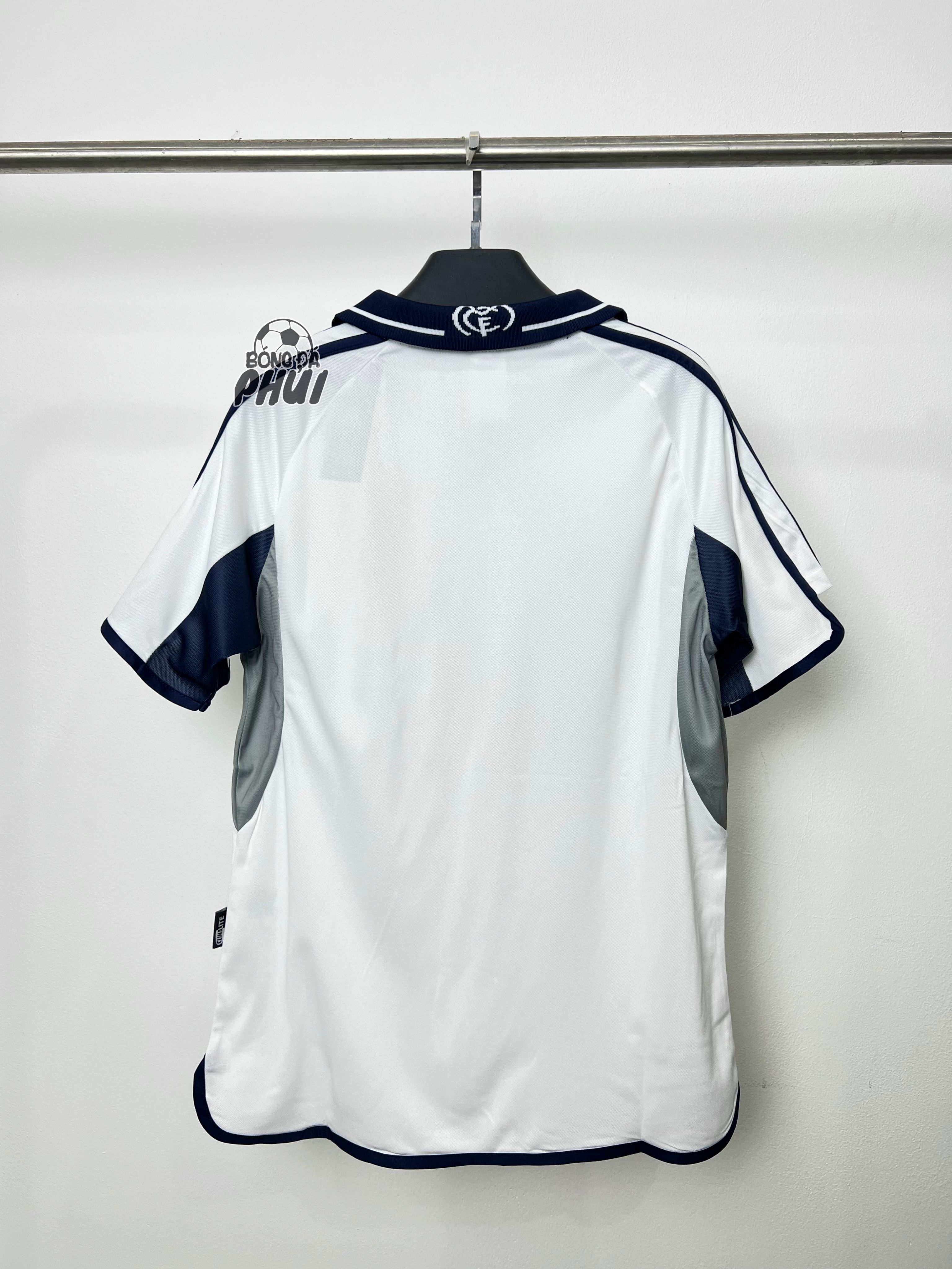 ÁO RETRO REAL TRẮNG 2000