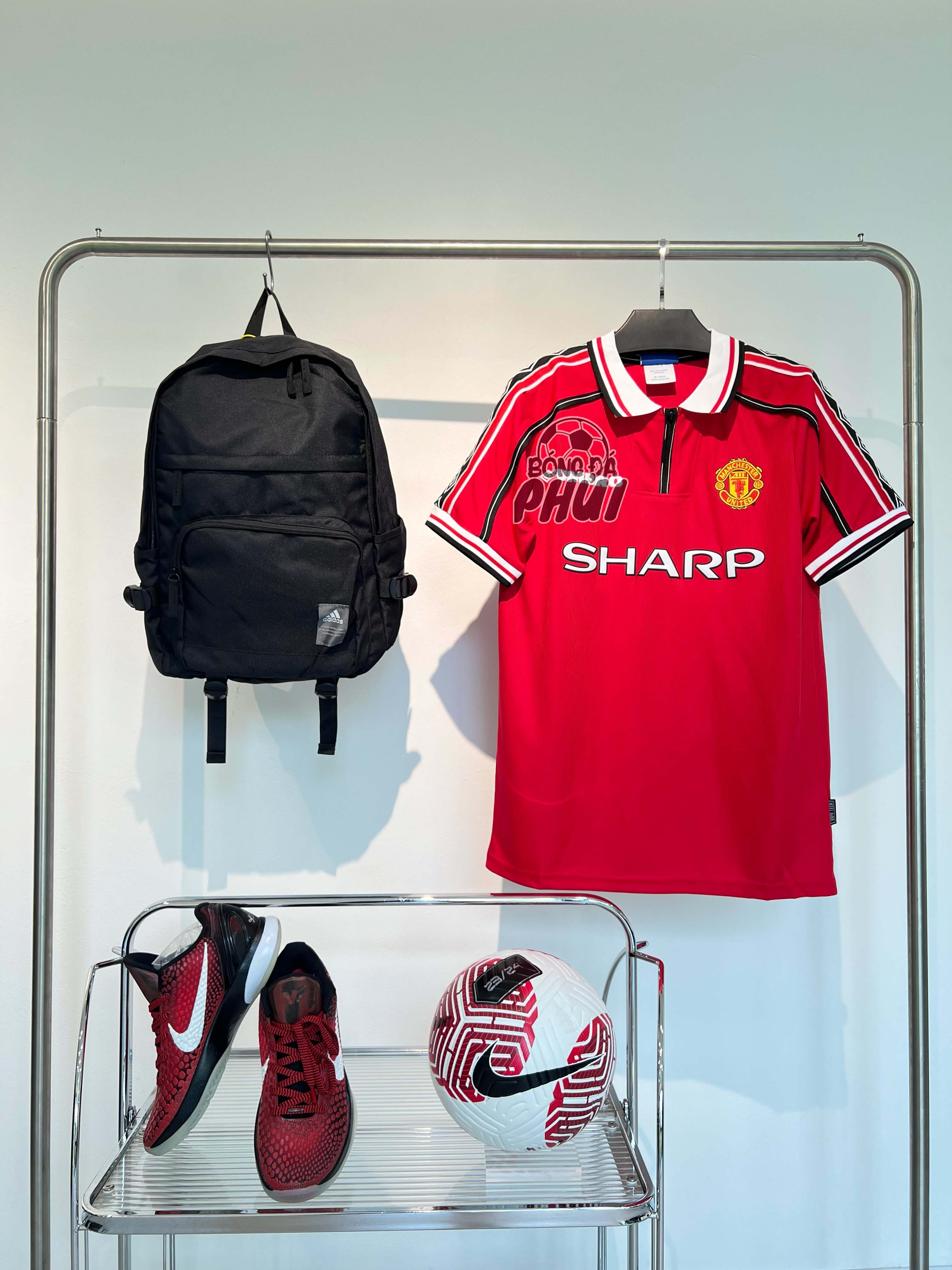 ÁO RETRO MU ĐỎ 1998