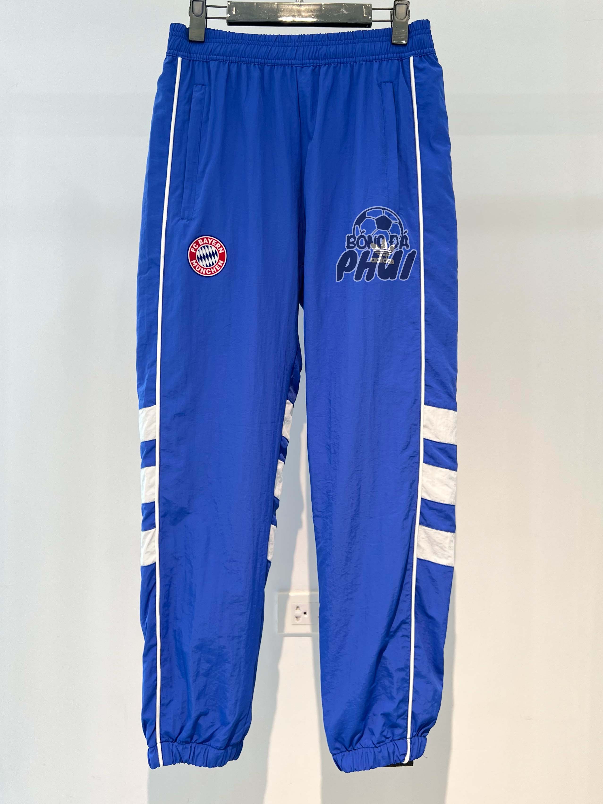 BỘ KHOÁC GIÓ BAYERN XANH 2024