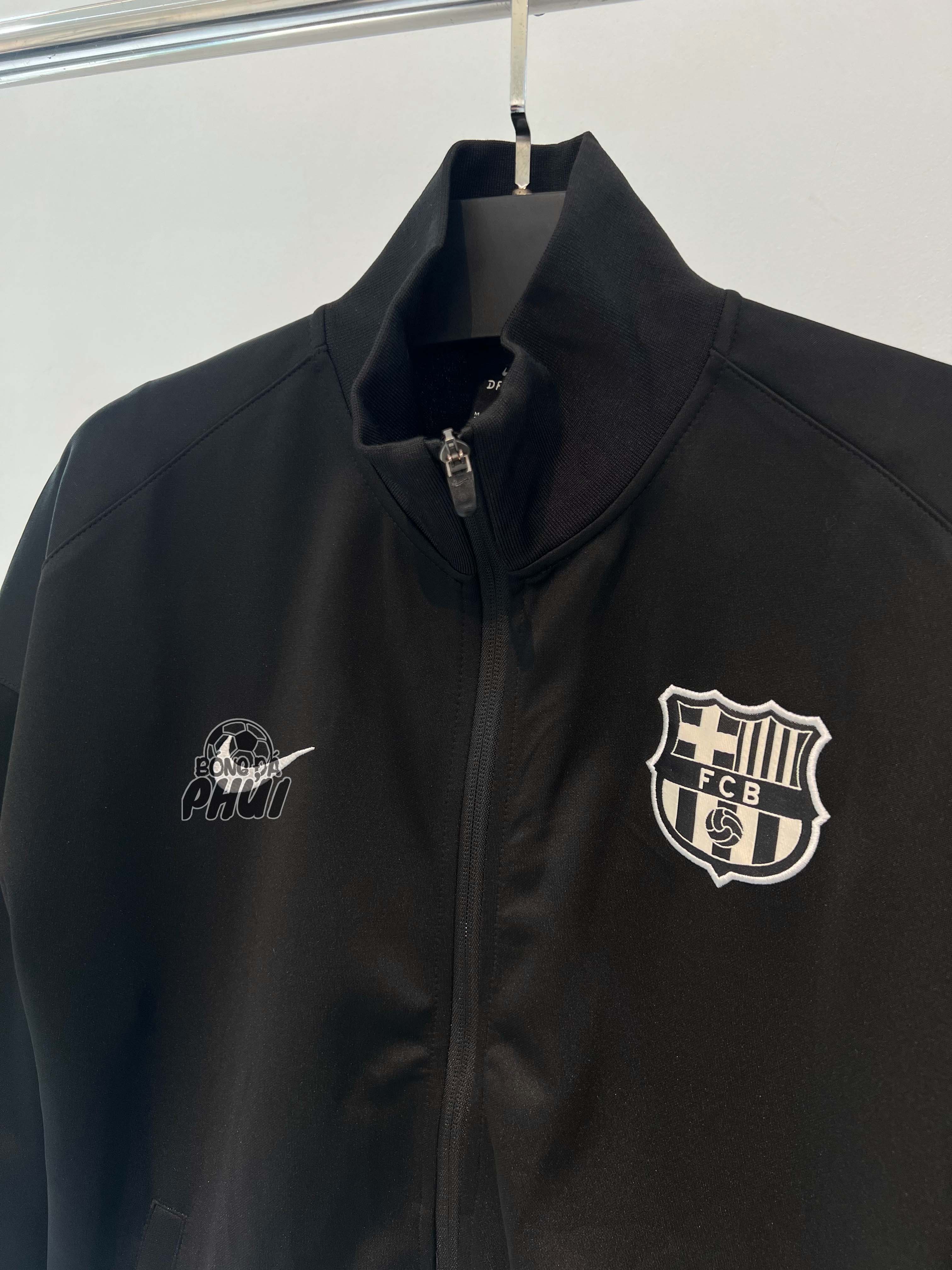 ÁO KHOÁC NỈ BARCA ĐEN 2024