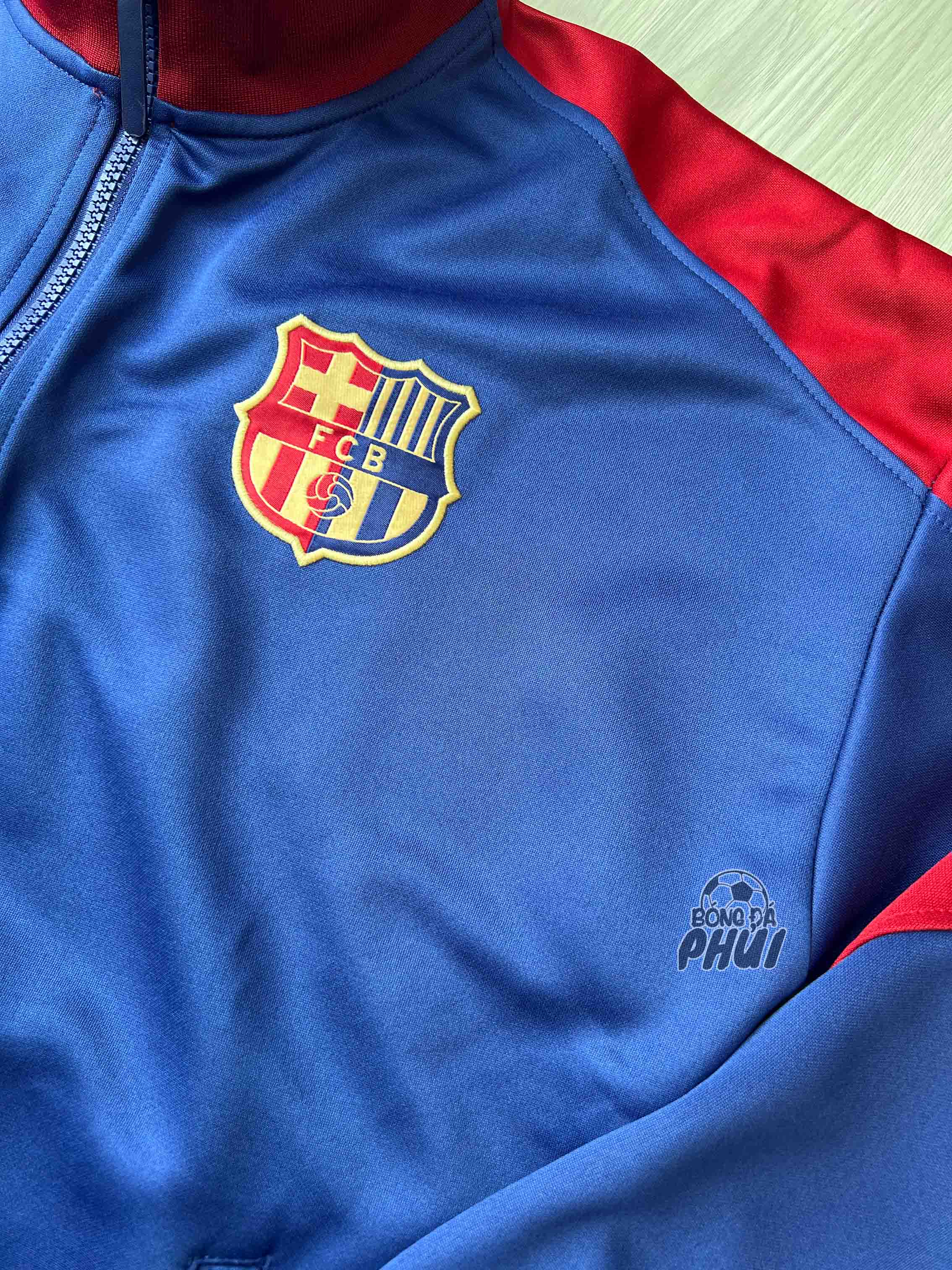 ÁO KHOÁC NỈ BARCA XANH 2024