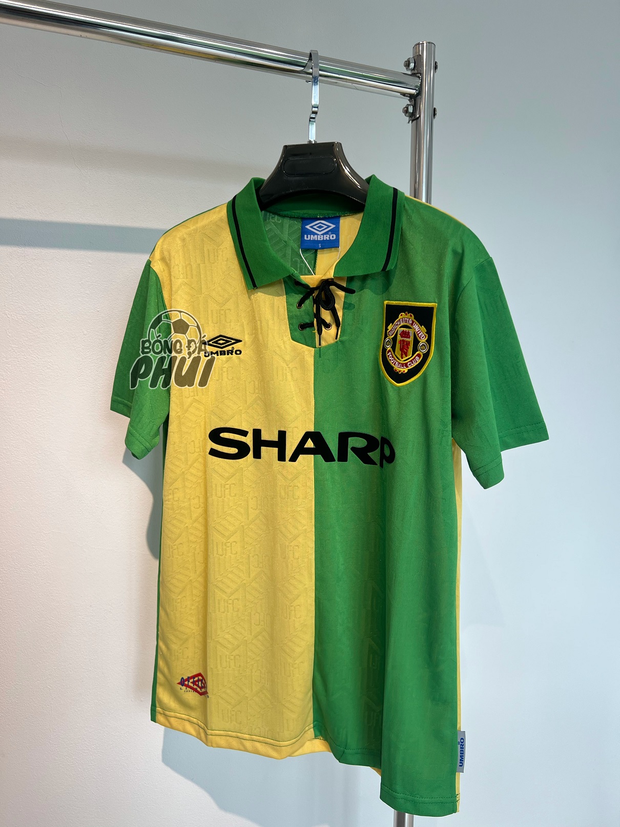 ÁO RETRO MU VÀNG XANH 92
