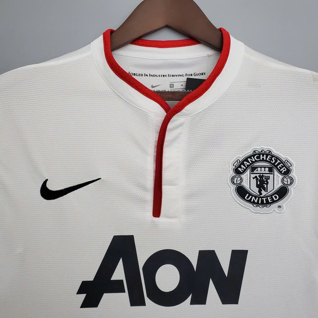 ÁO RETRO MU TRẮNG 2012