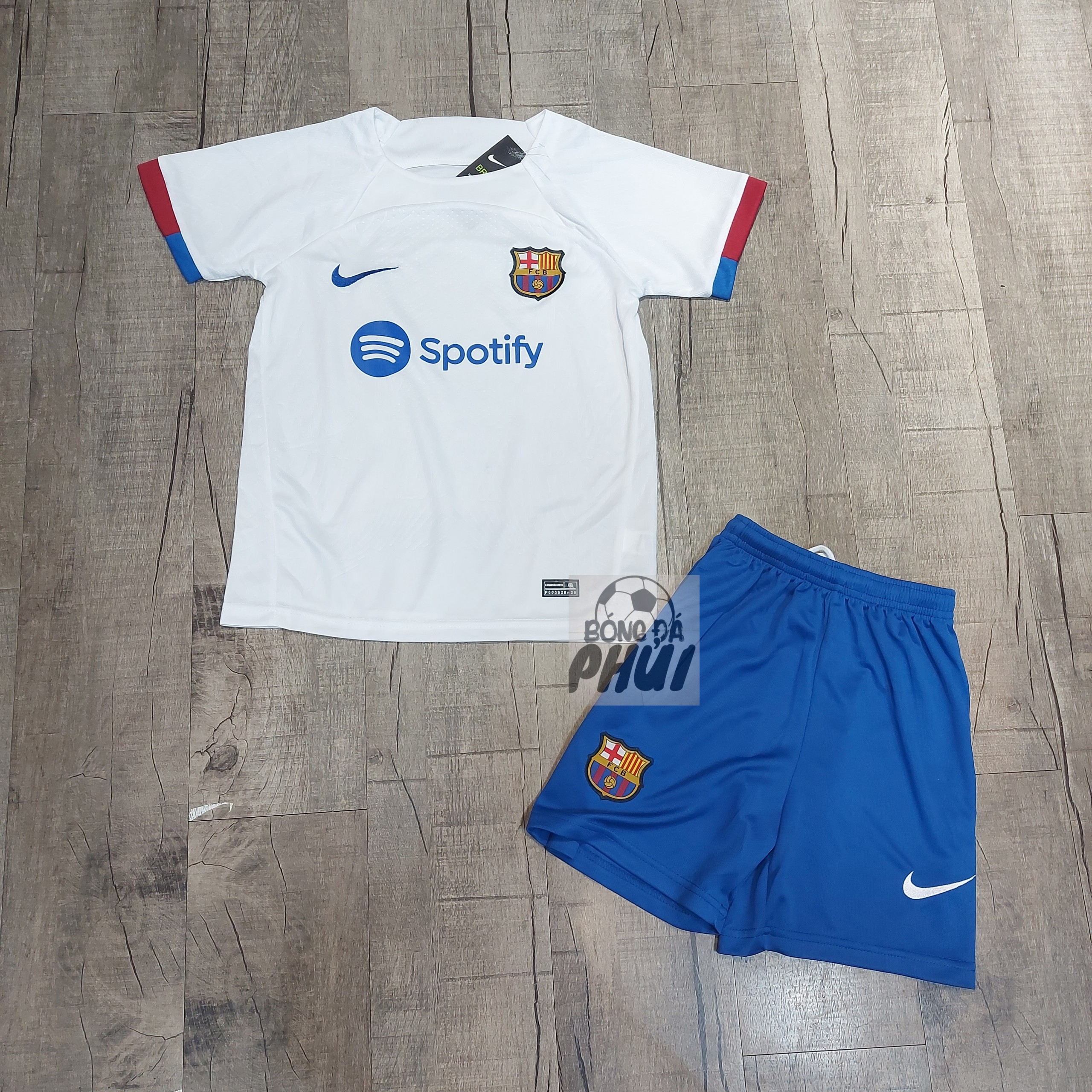 BỘ TE BARCA TRẮNG 2023