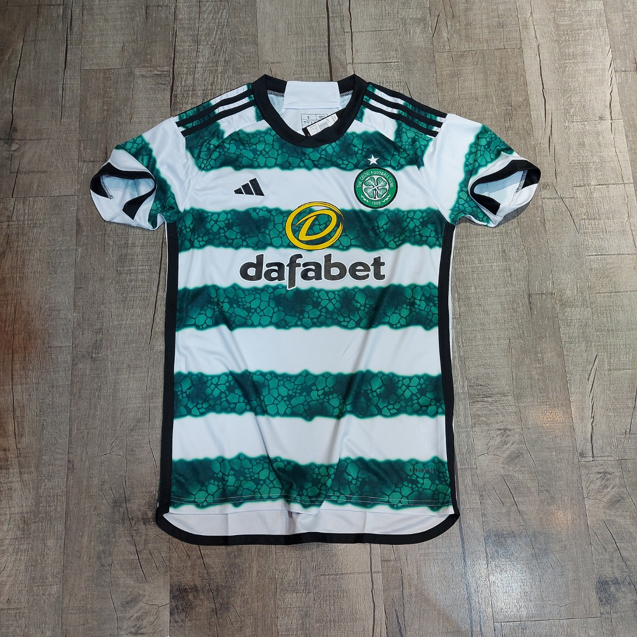 ÁO FAN CELTIC TRẮNG XANH 2023